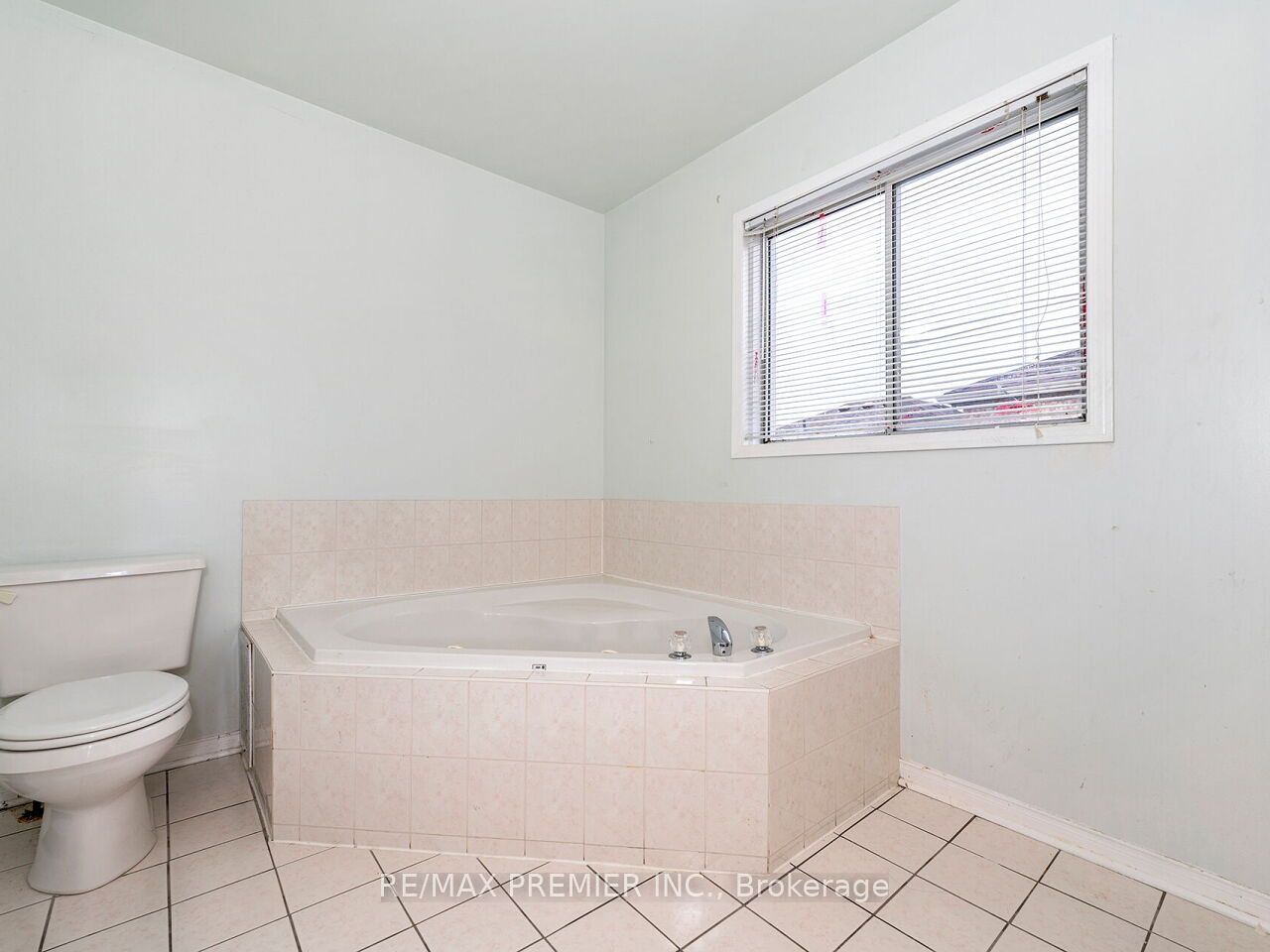 32 Stonebriar Drive Property Photo 24