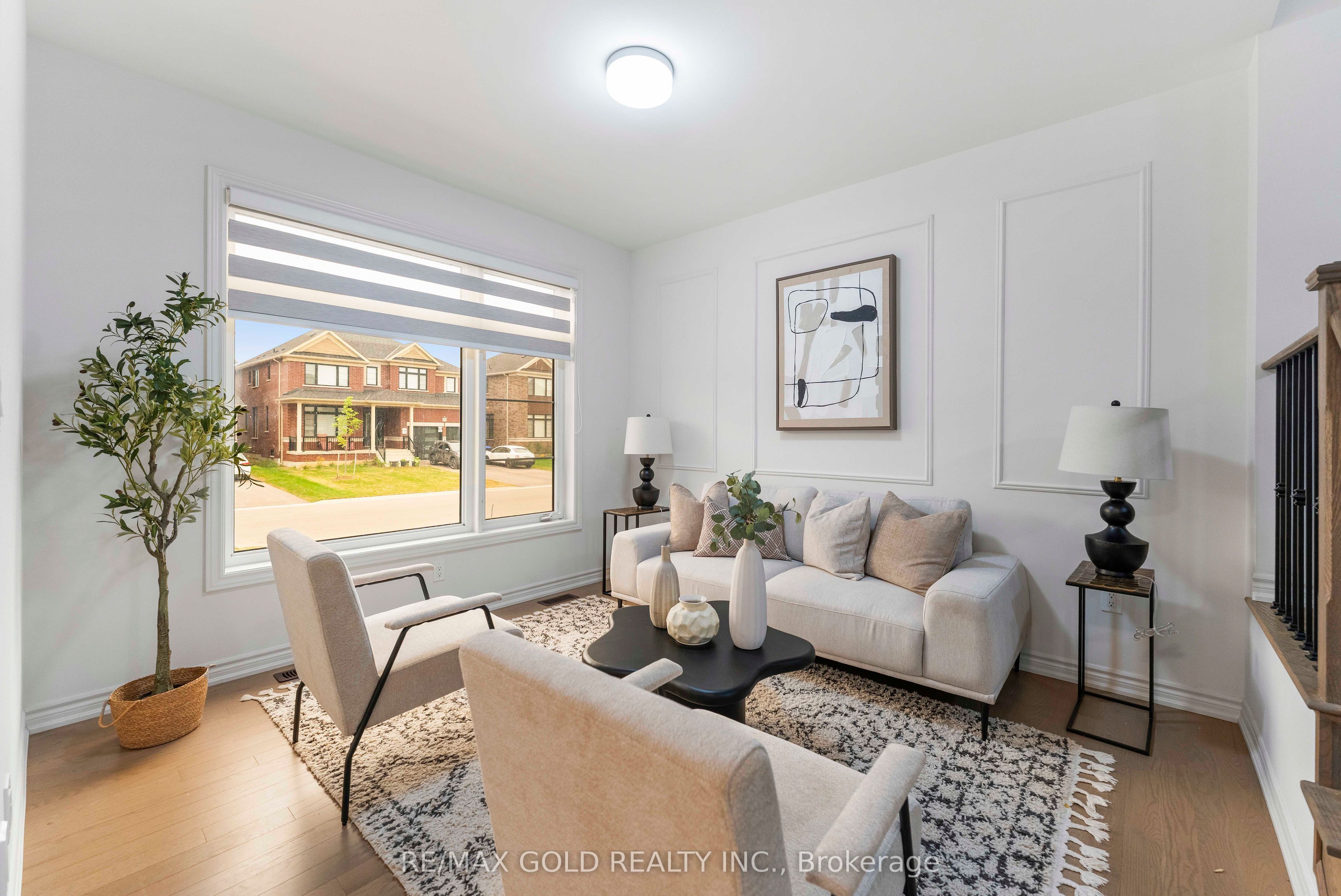 9 Sandhill Crescent Property Photo 5