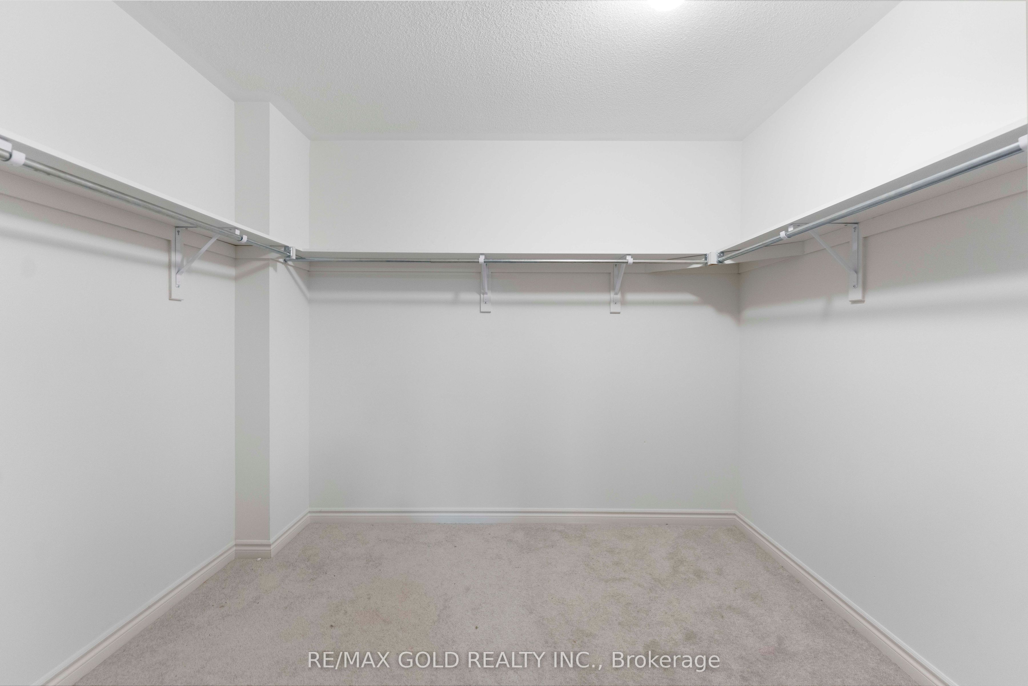 9 Sandhill Crescent Property Photo 33