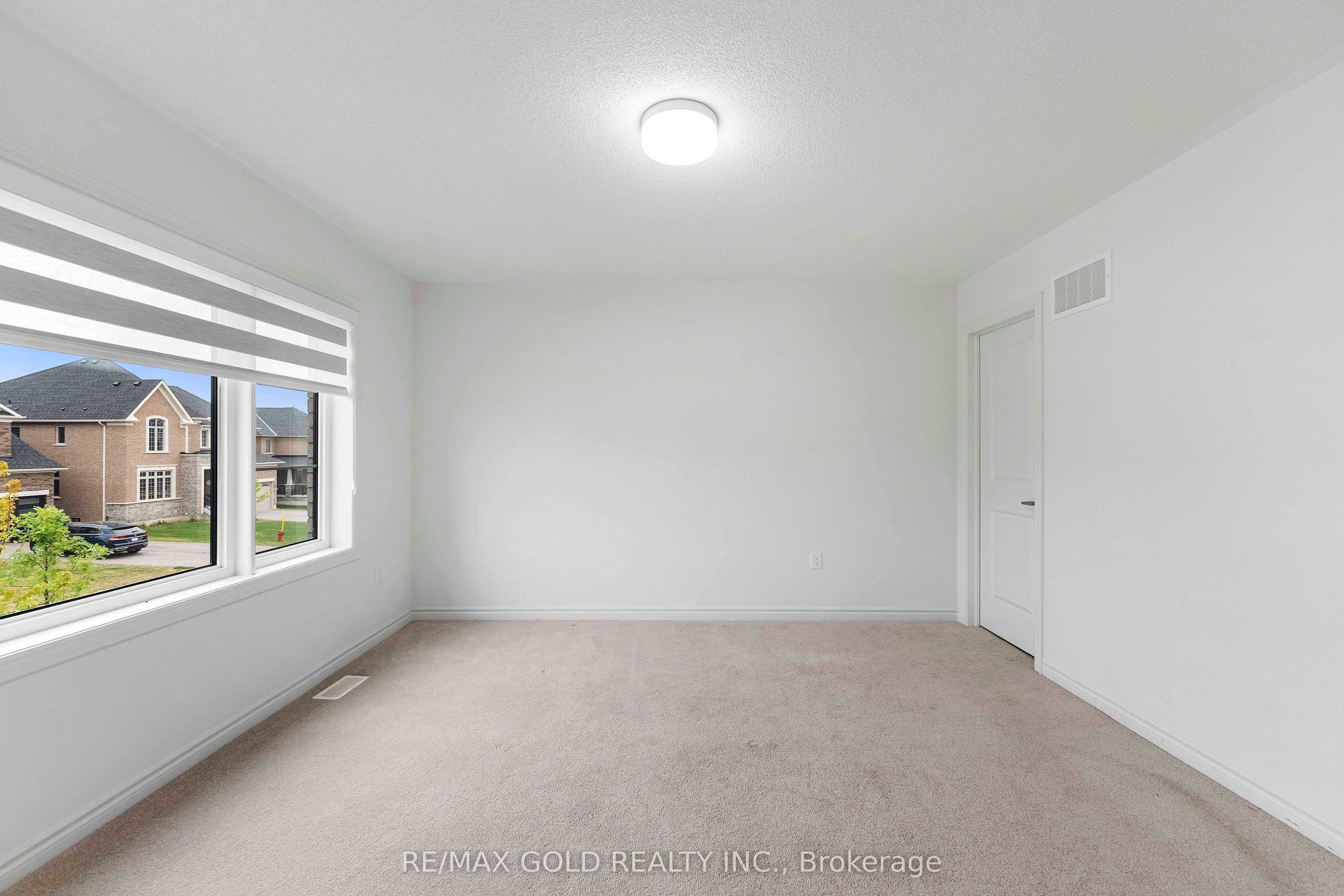 9 Sandhill Crescent Property Photo 41