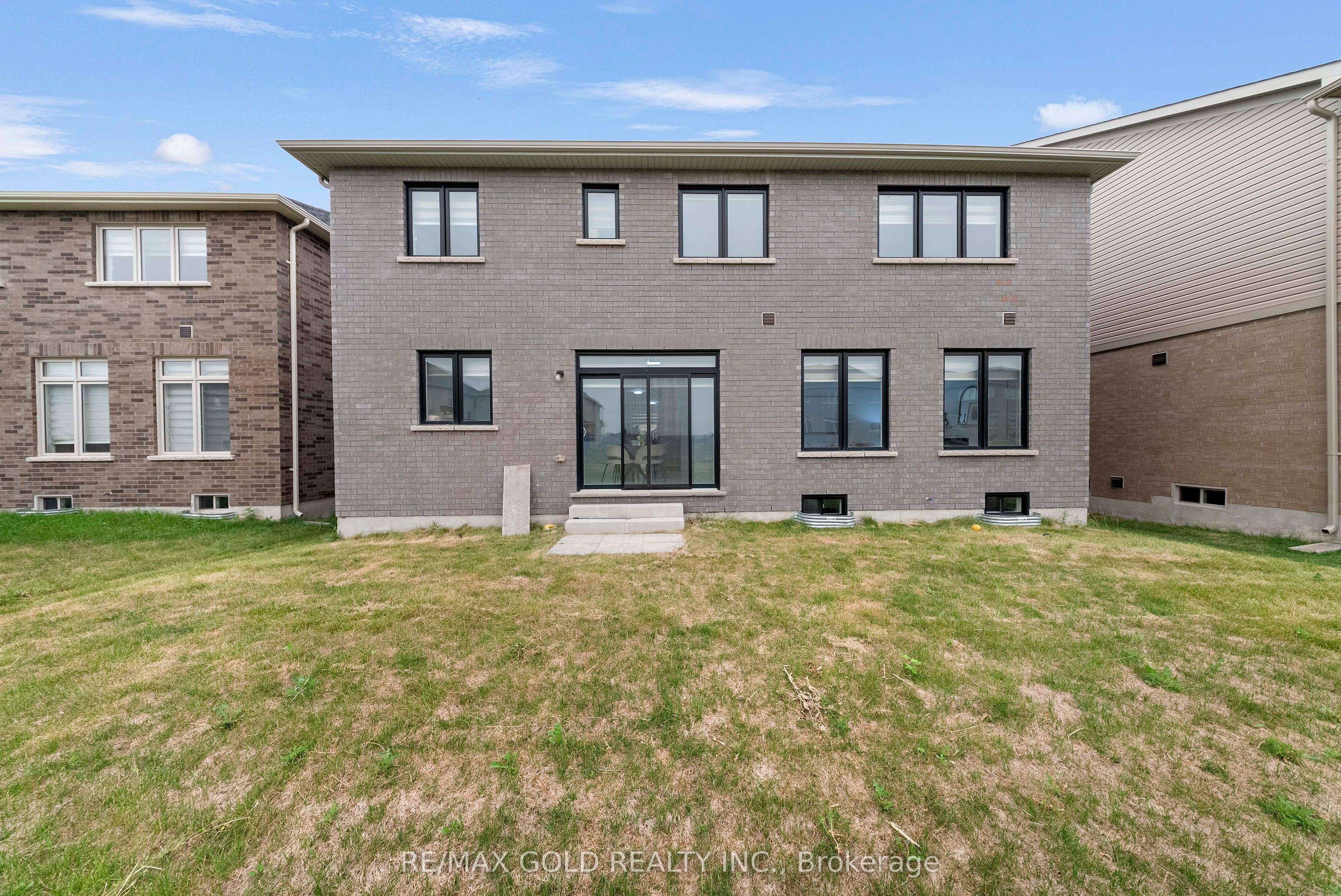9 Sandhill Crescent Property Photo 46