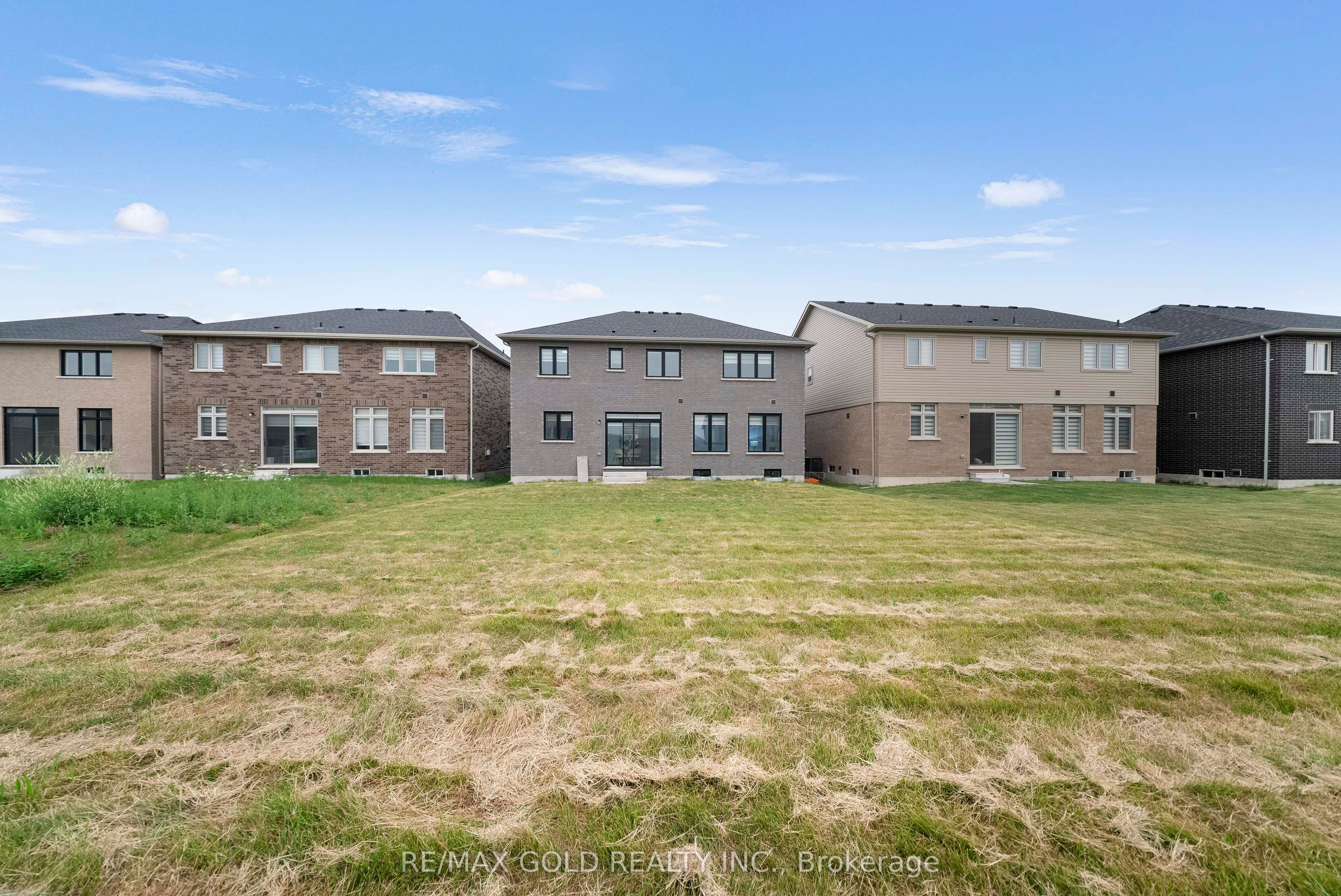 9 Sandhill Crescent Property Photo 47