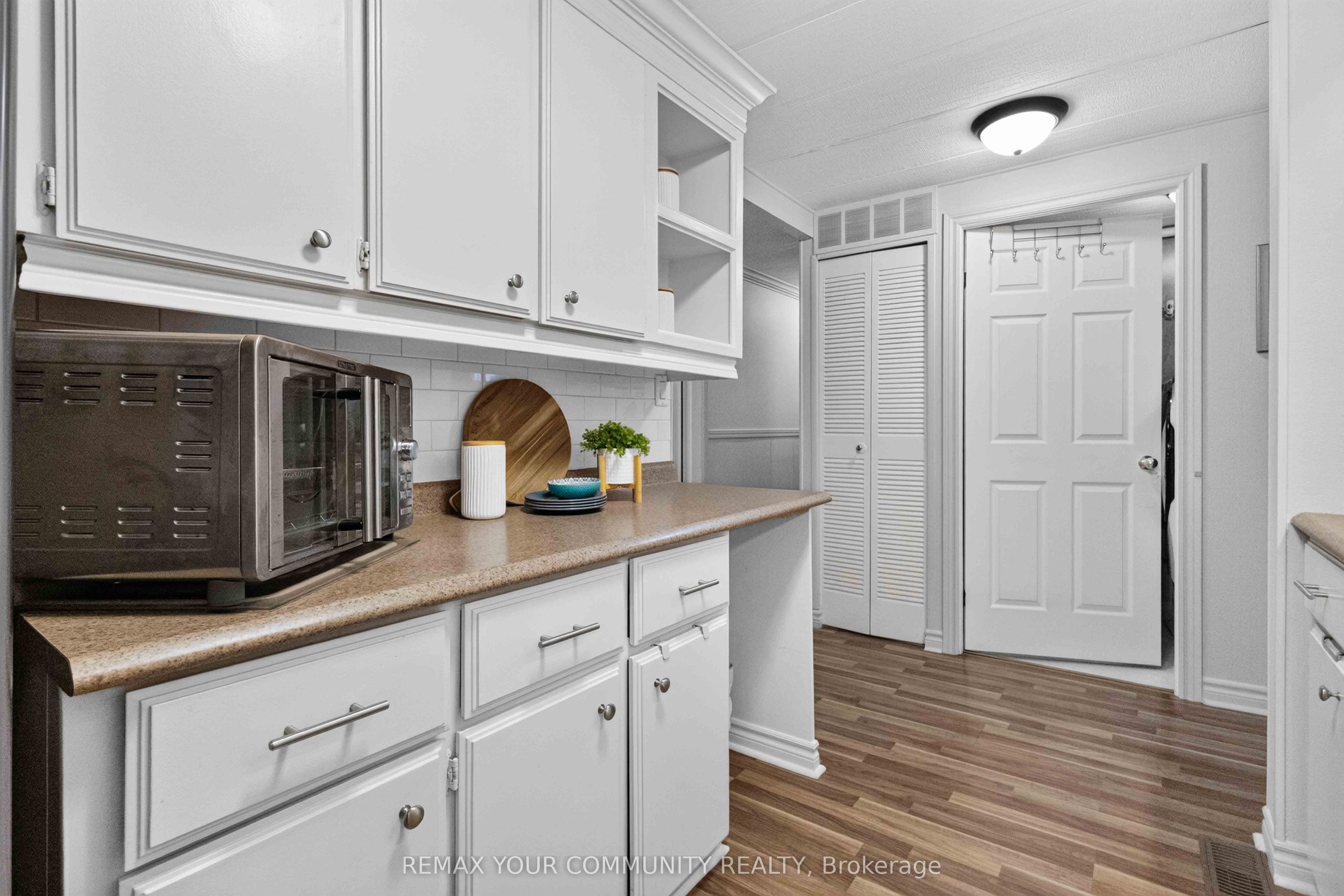 165 Roxanna Drive Property Photo 15