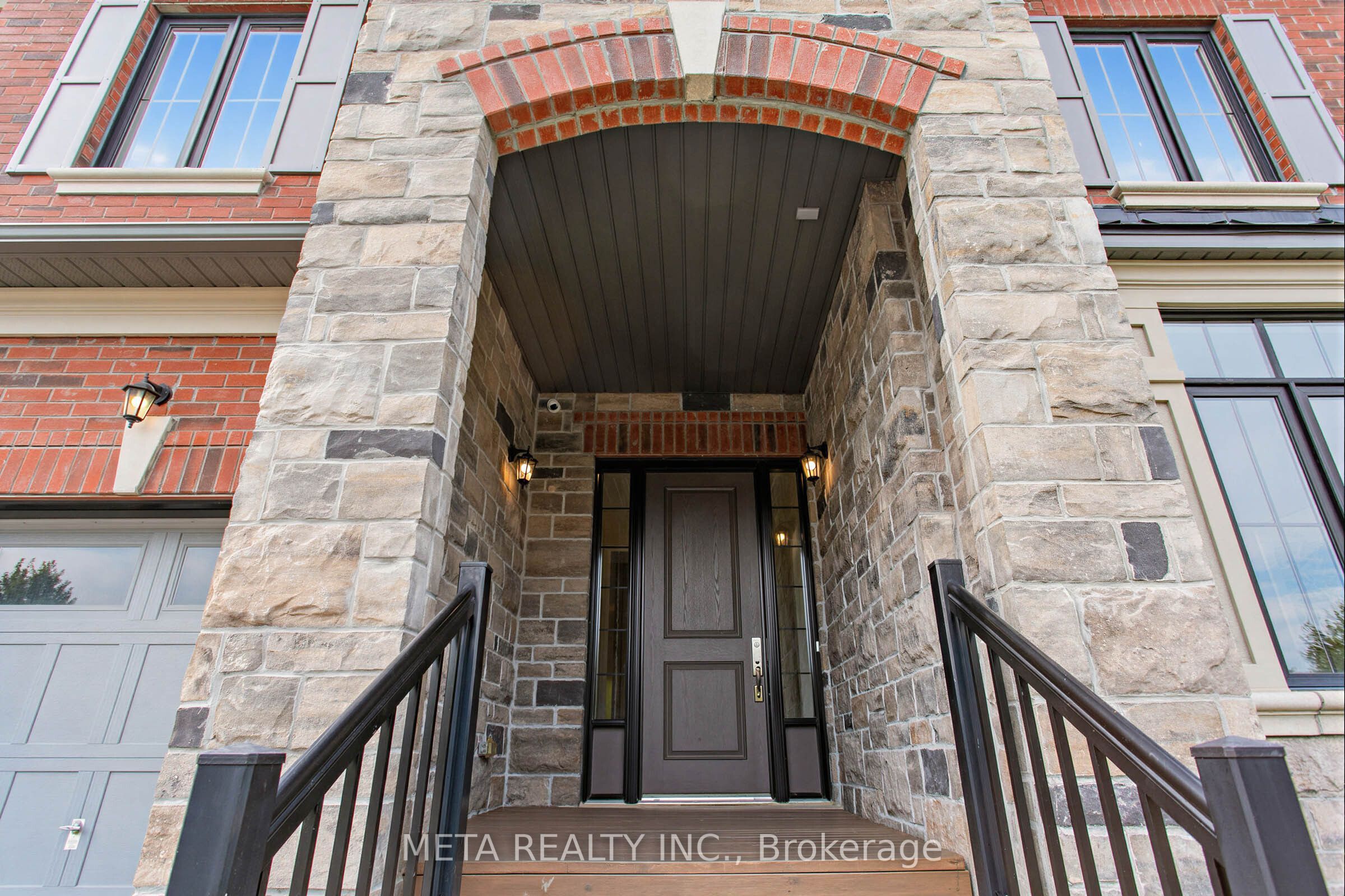 56 Klees Crescent Property Photo 2