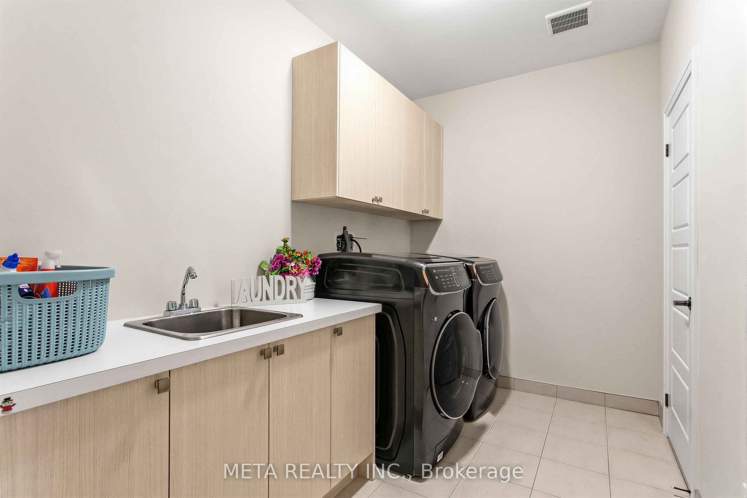 56 Klees Crescent Property Photo 42
