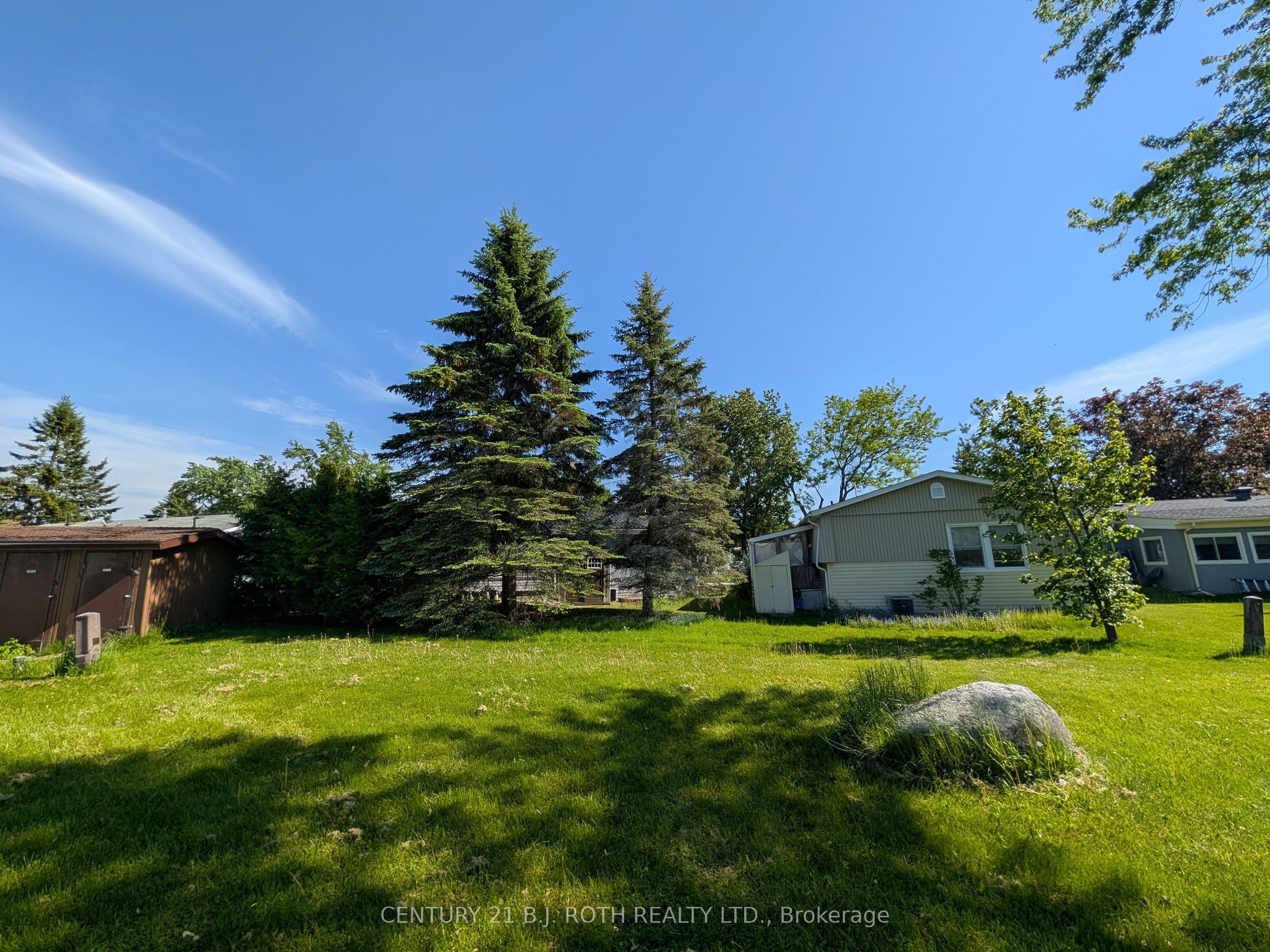 66 Linden Lane Property Photo 3