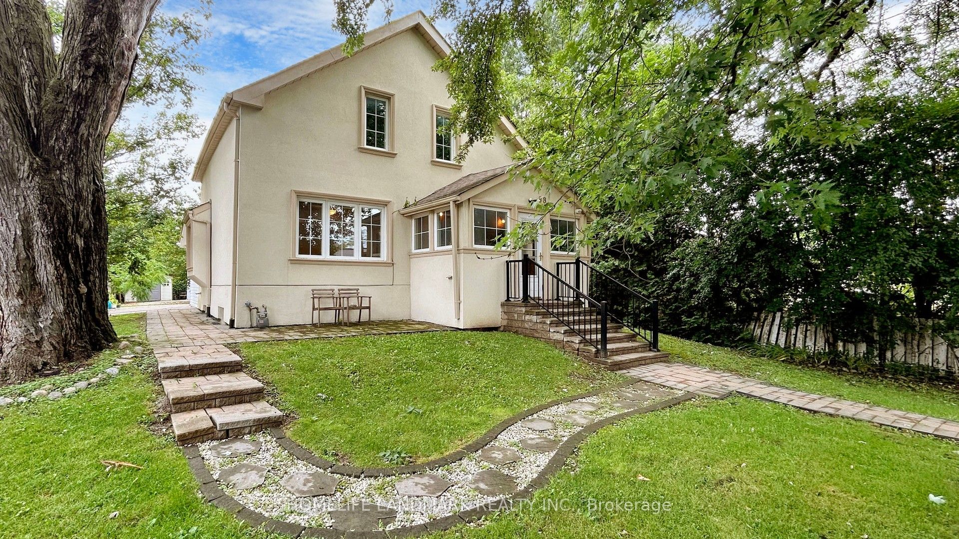 98 Glen Cameron Road Property Photo 2