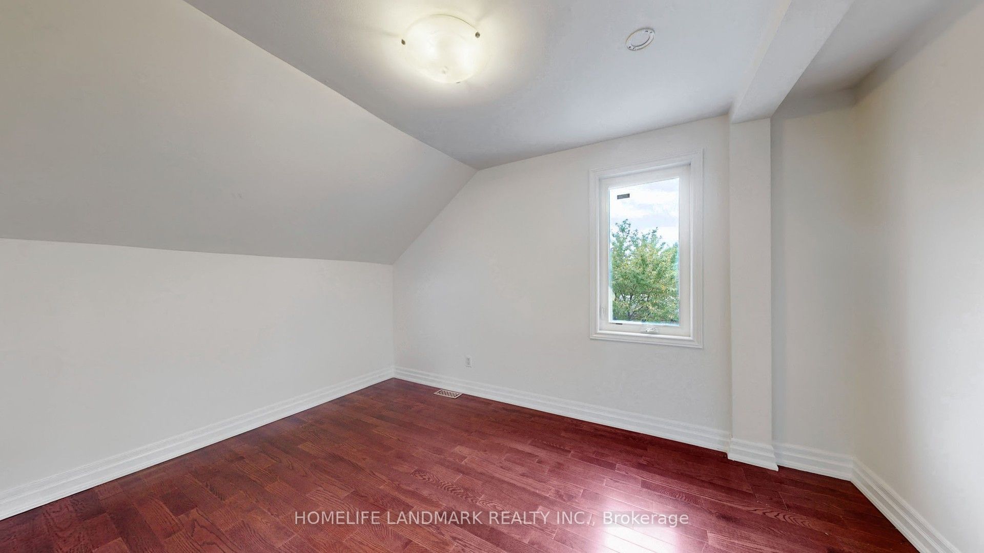 98 Glen Cameron Road Property Photo 18