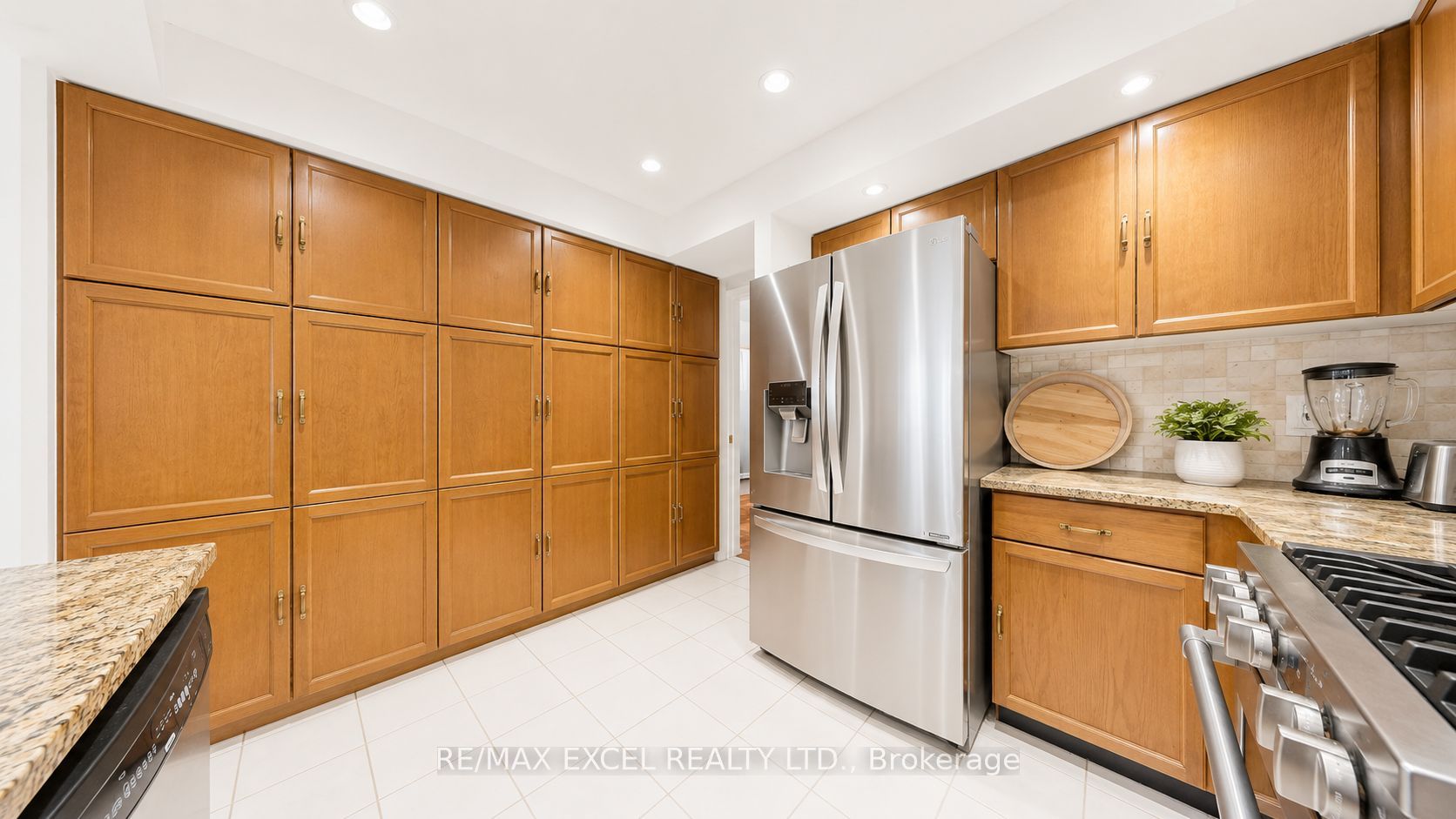 30 Lambert Road Property Photo 7