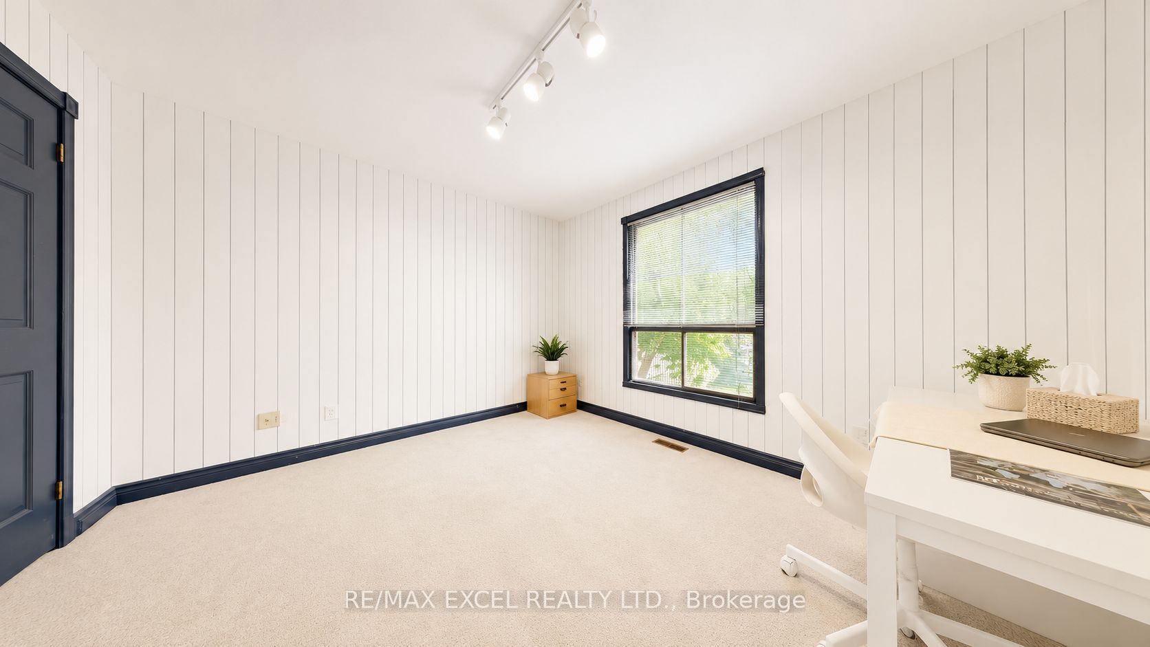 30 Lambert Road Property Photo 25