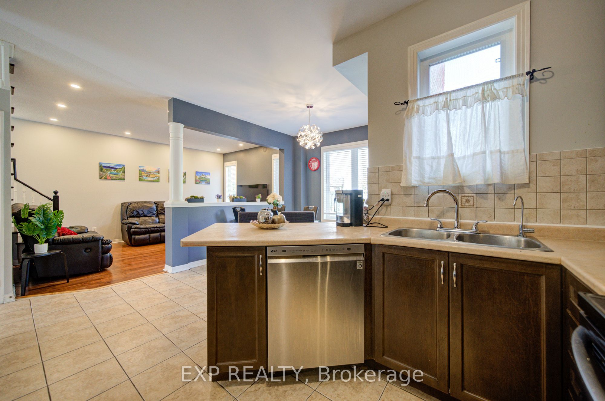76 Ford Wilson Boulevard Property Photo 15
