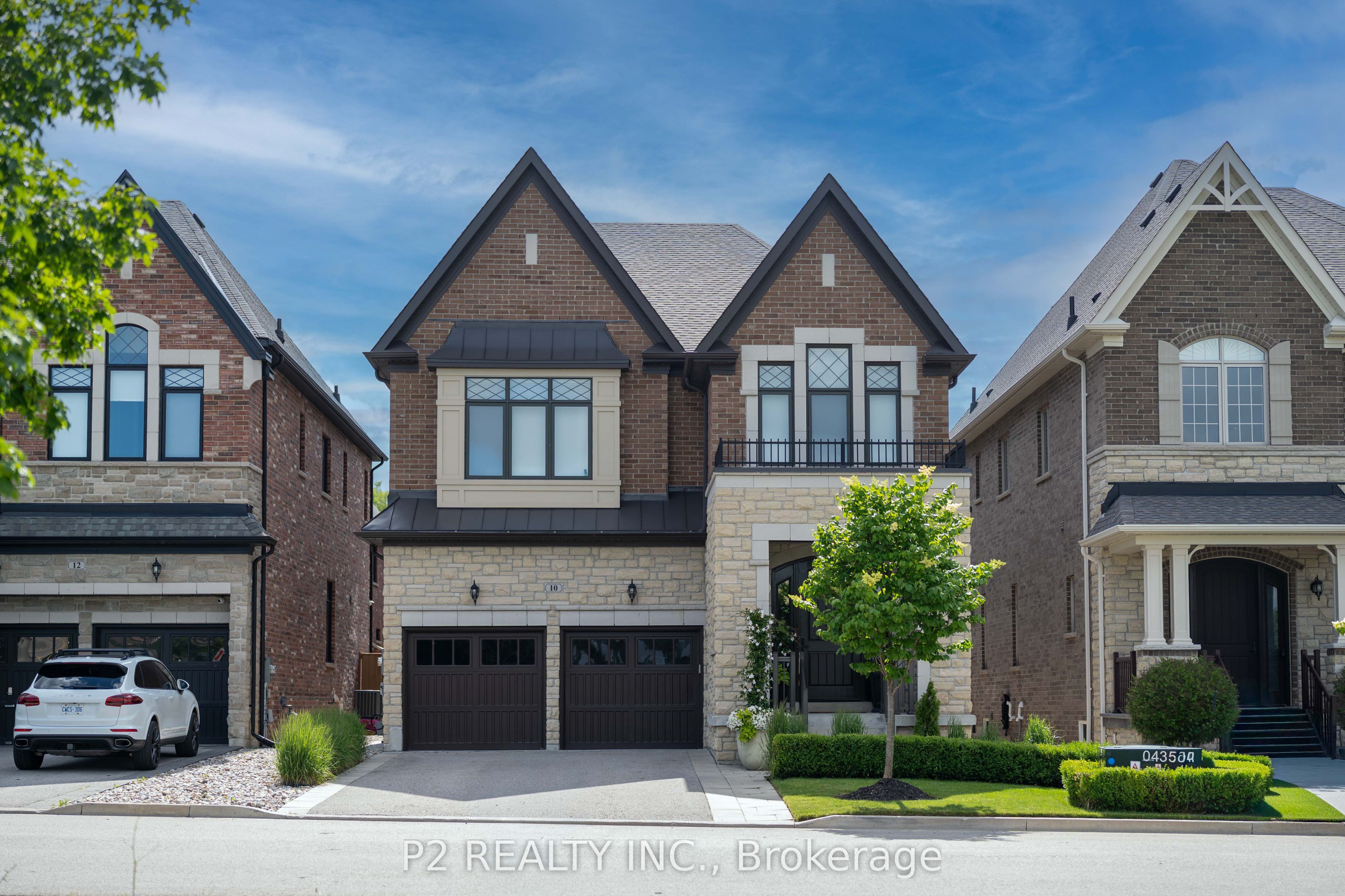 10 King Boulevard Property Photo 3