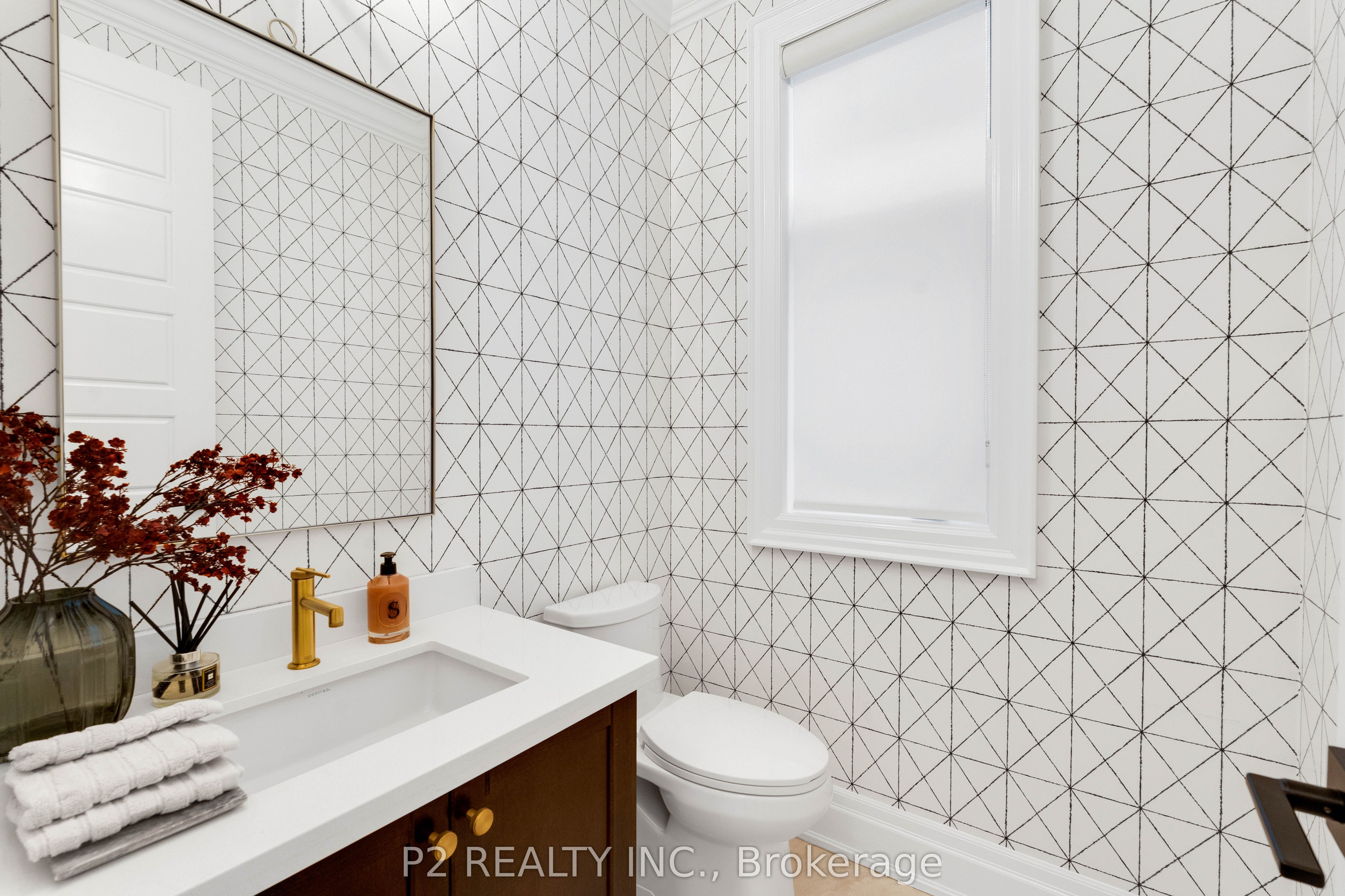 10 King Boulevard Property Photo 20