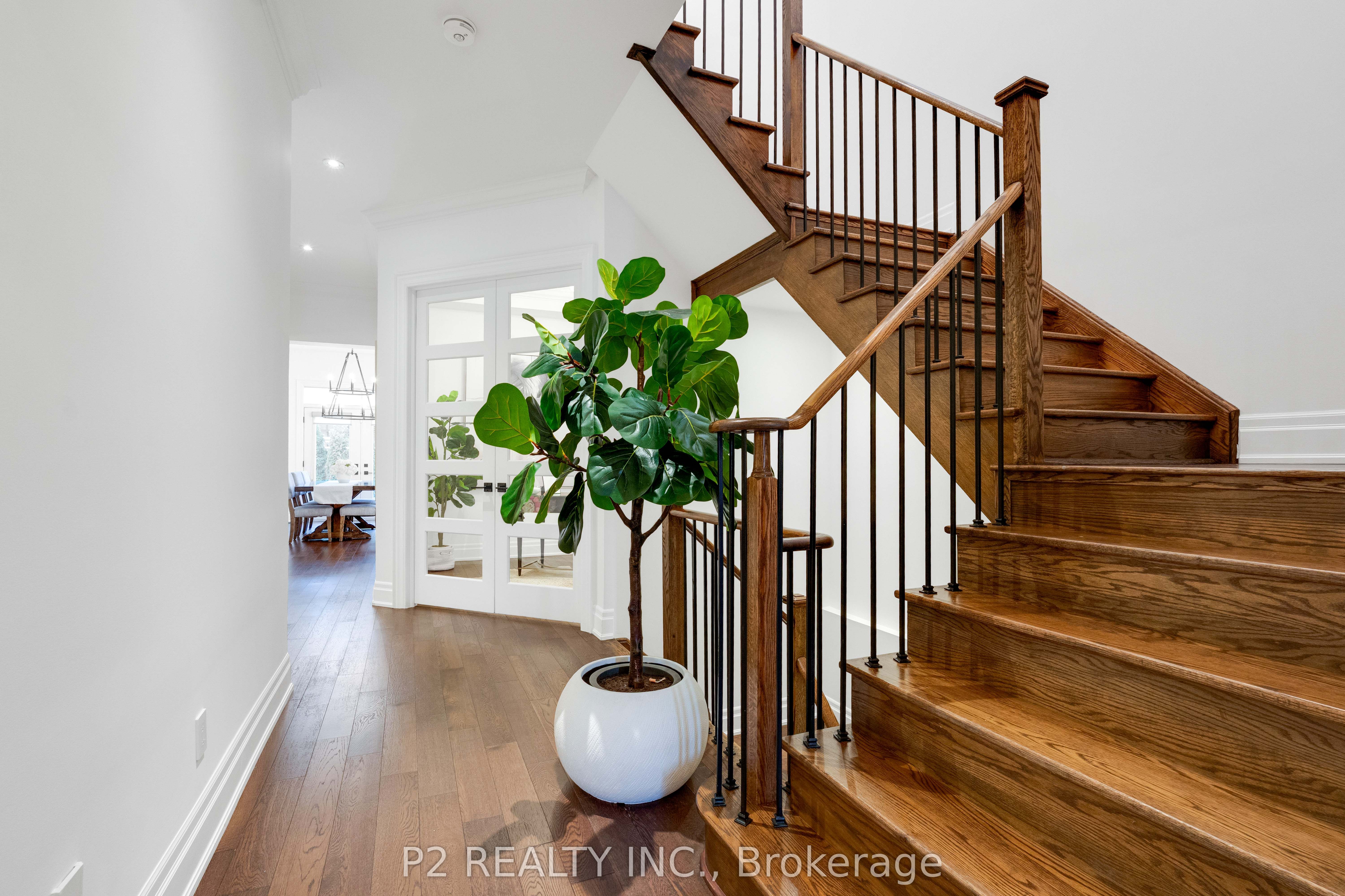 10 King Boulevard Property Photo 21
