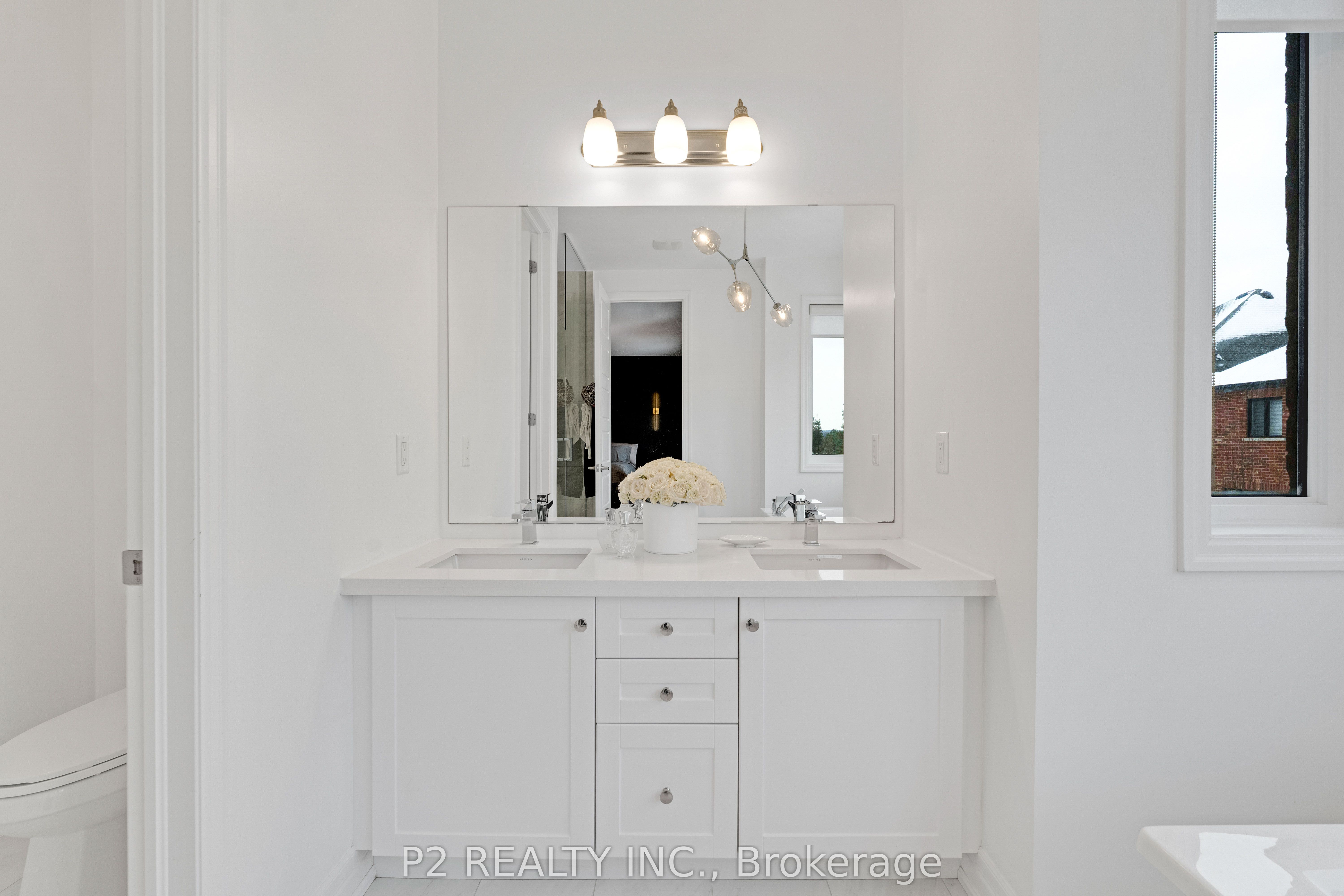 10 King Boulevard Property Photo 26