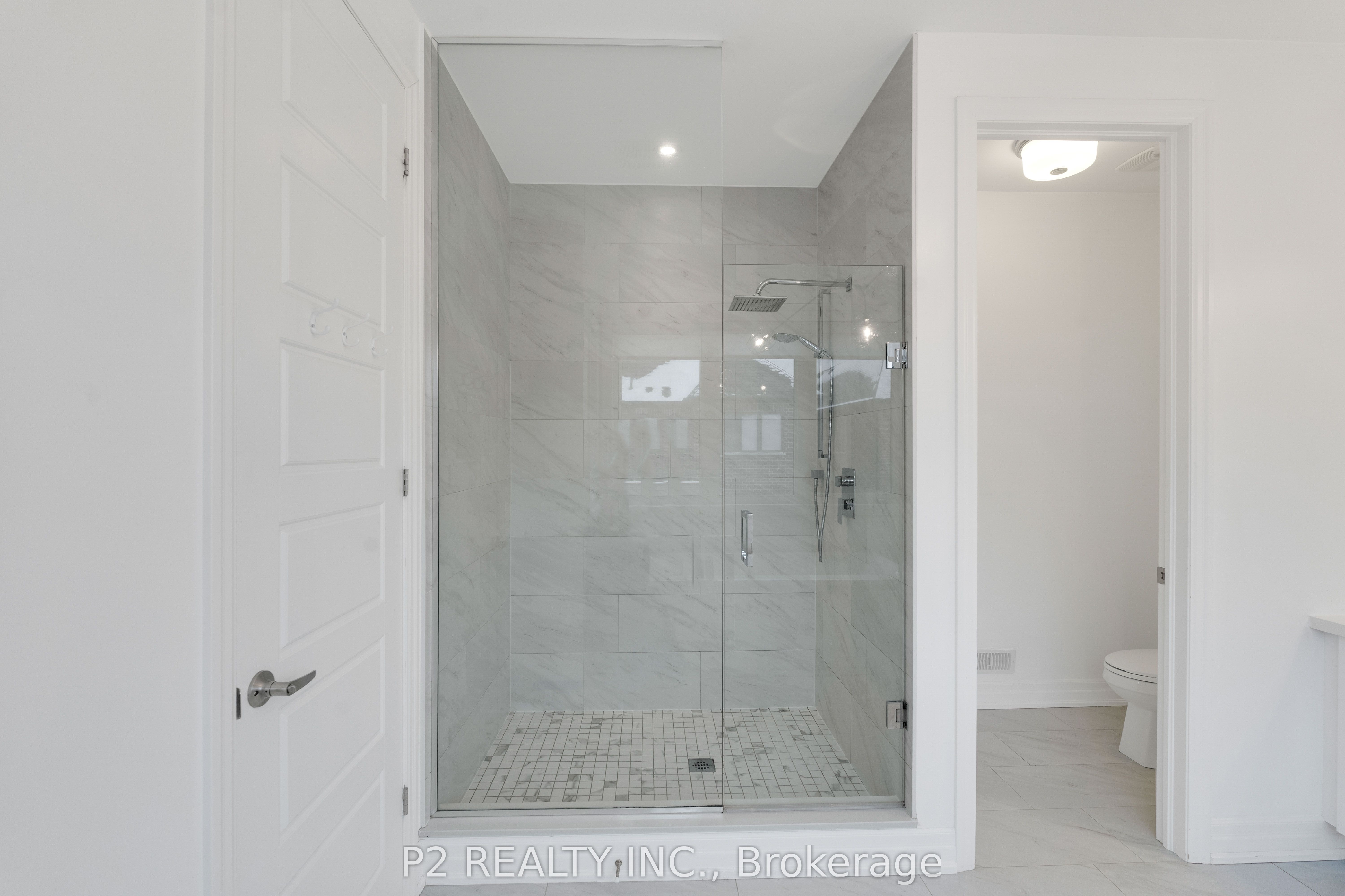 10 King Boulevard Property Photo 27