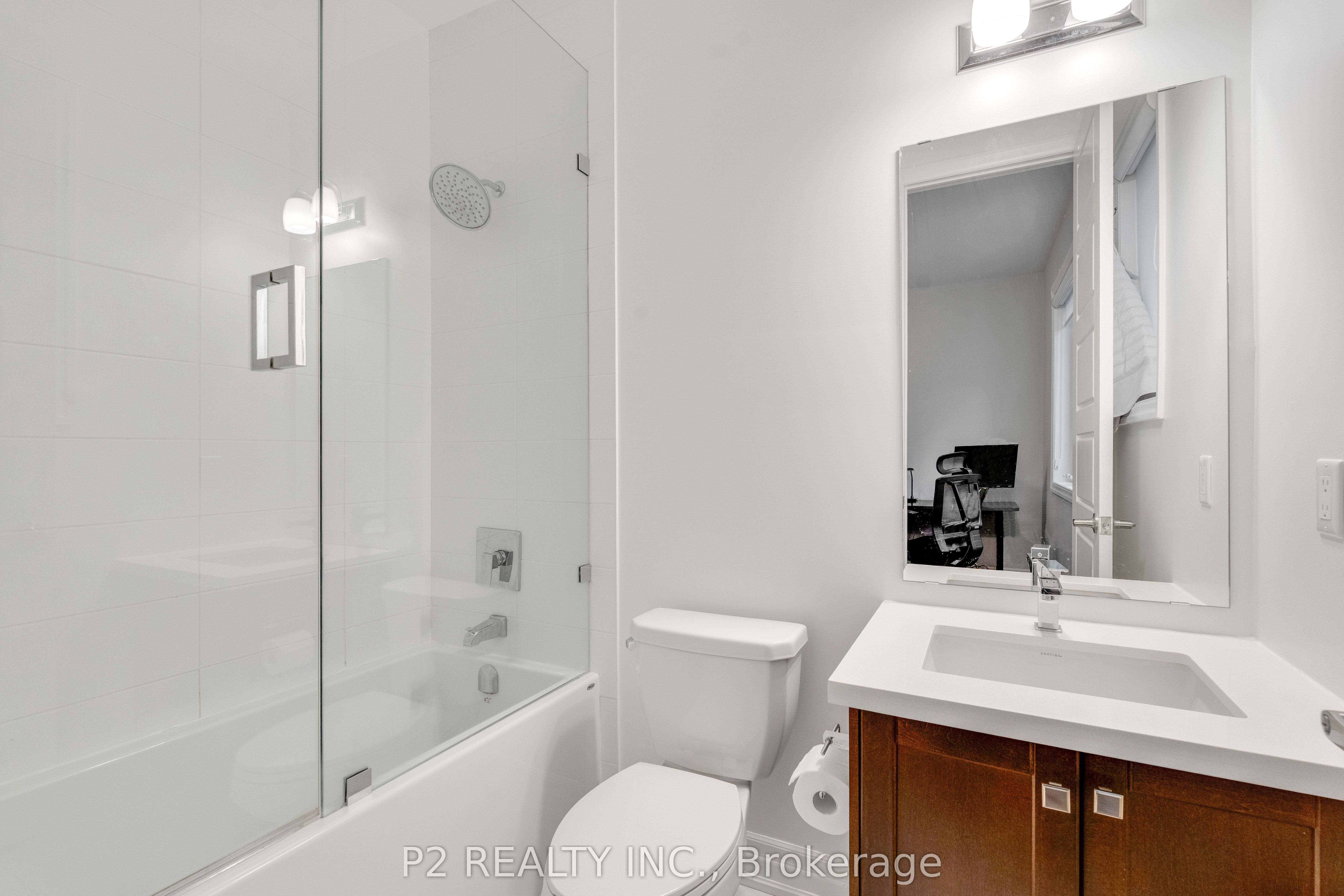 10 King Boulevard Property Photo 29