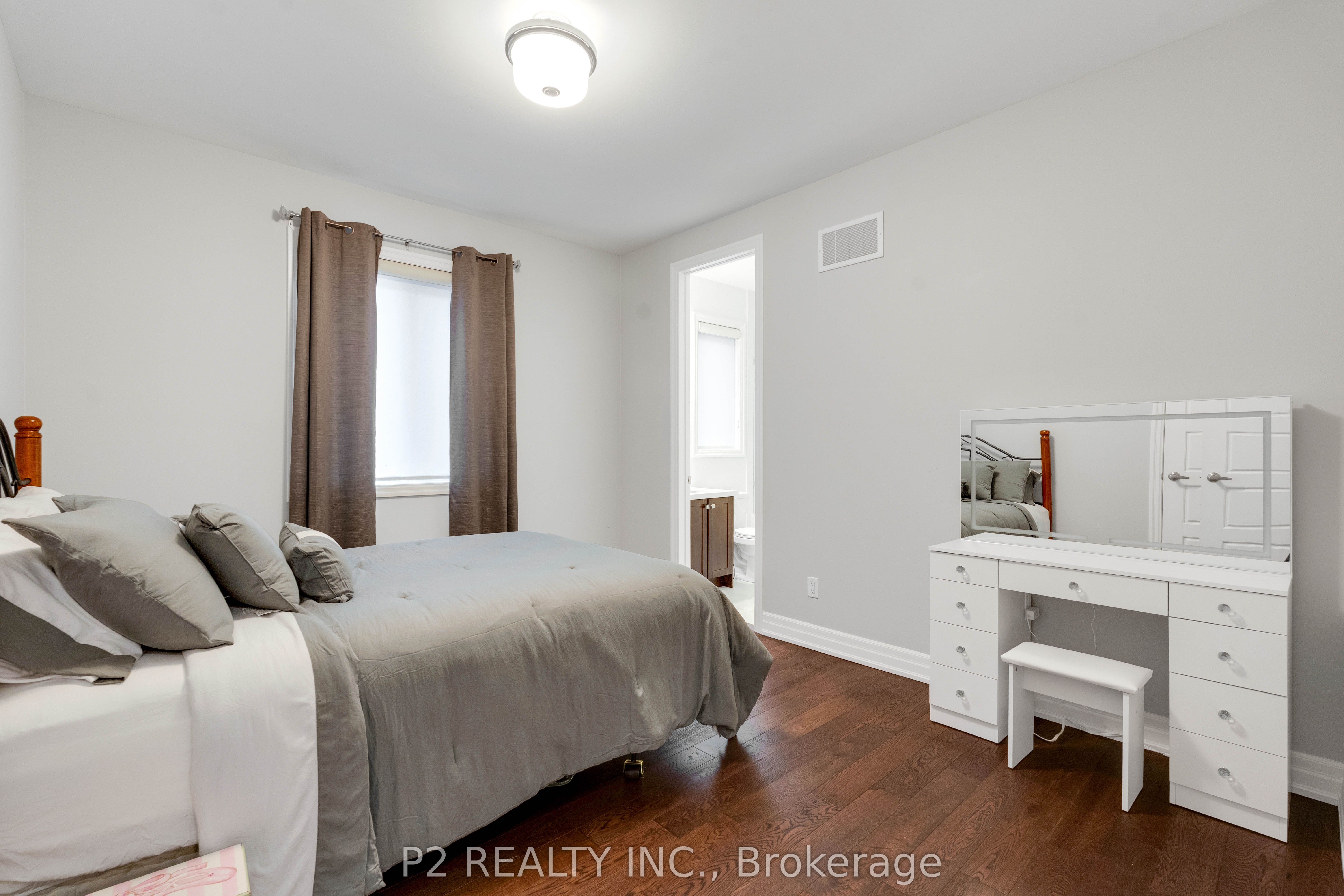 10 King Boulevard Property Photo 30