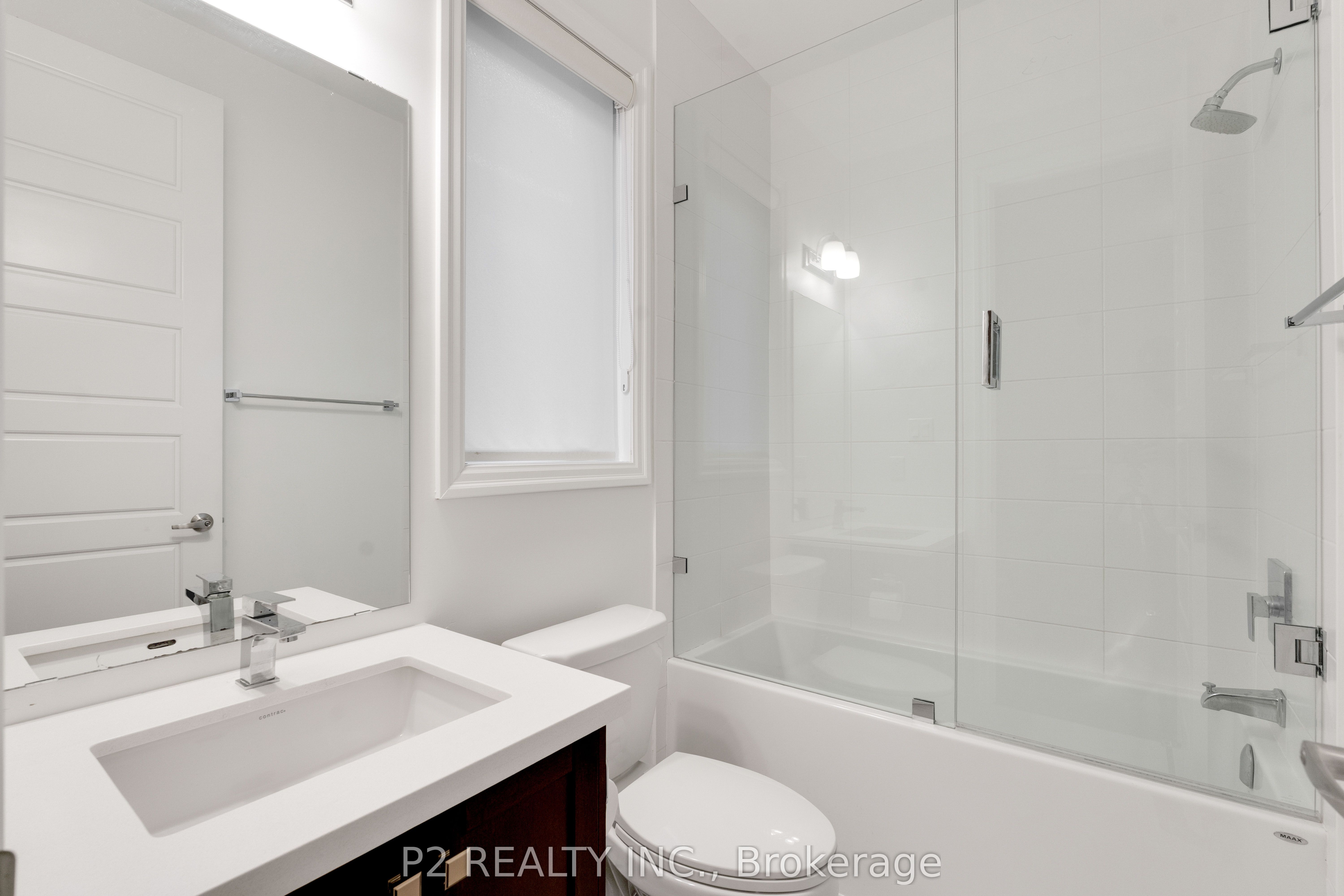10 King Boulevard Property Photo 31