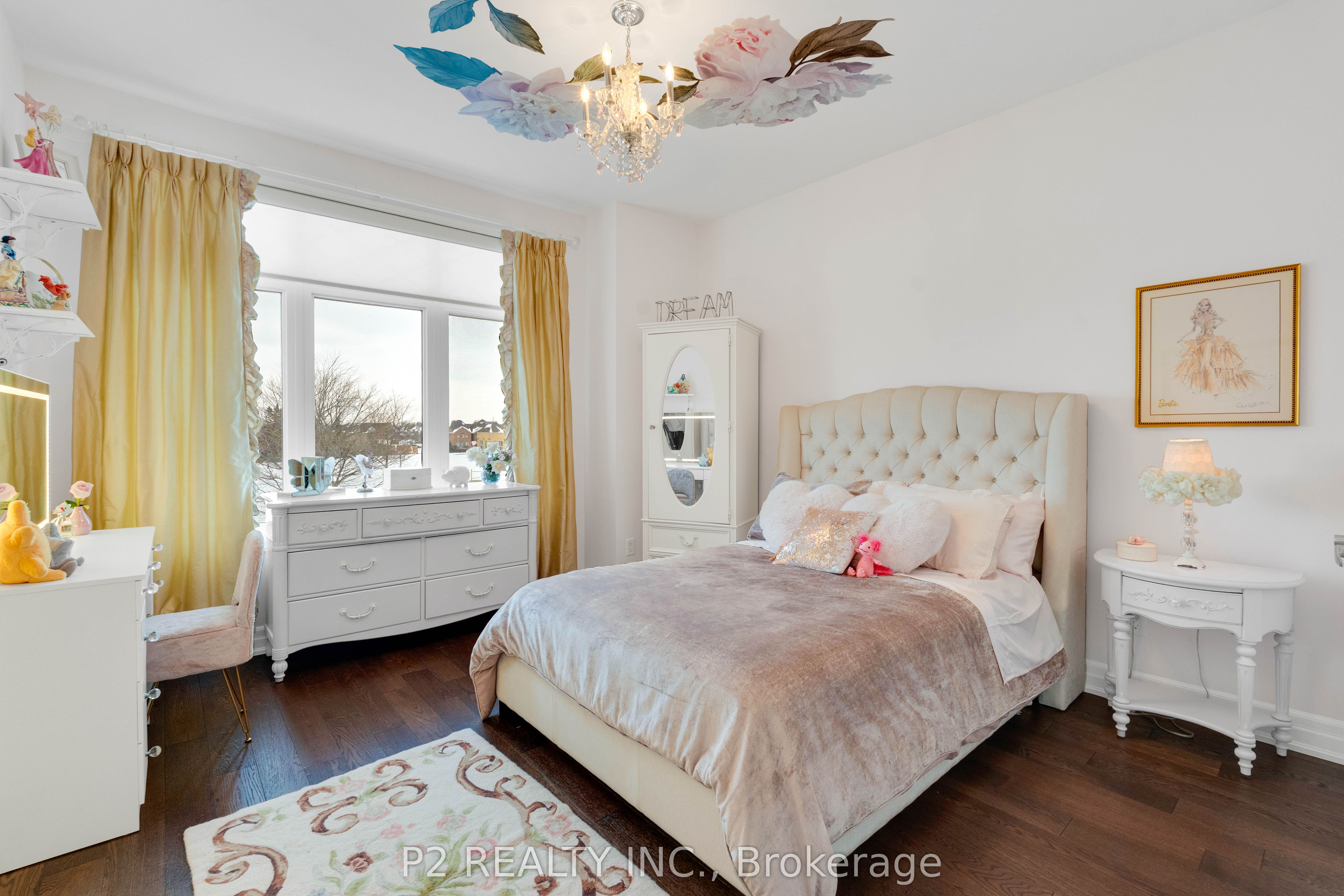 10 King Boulevard Property Photo 32
