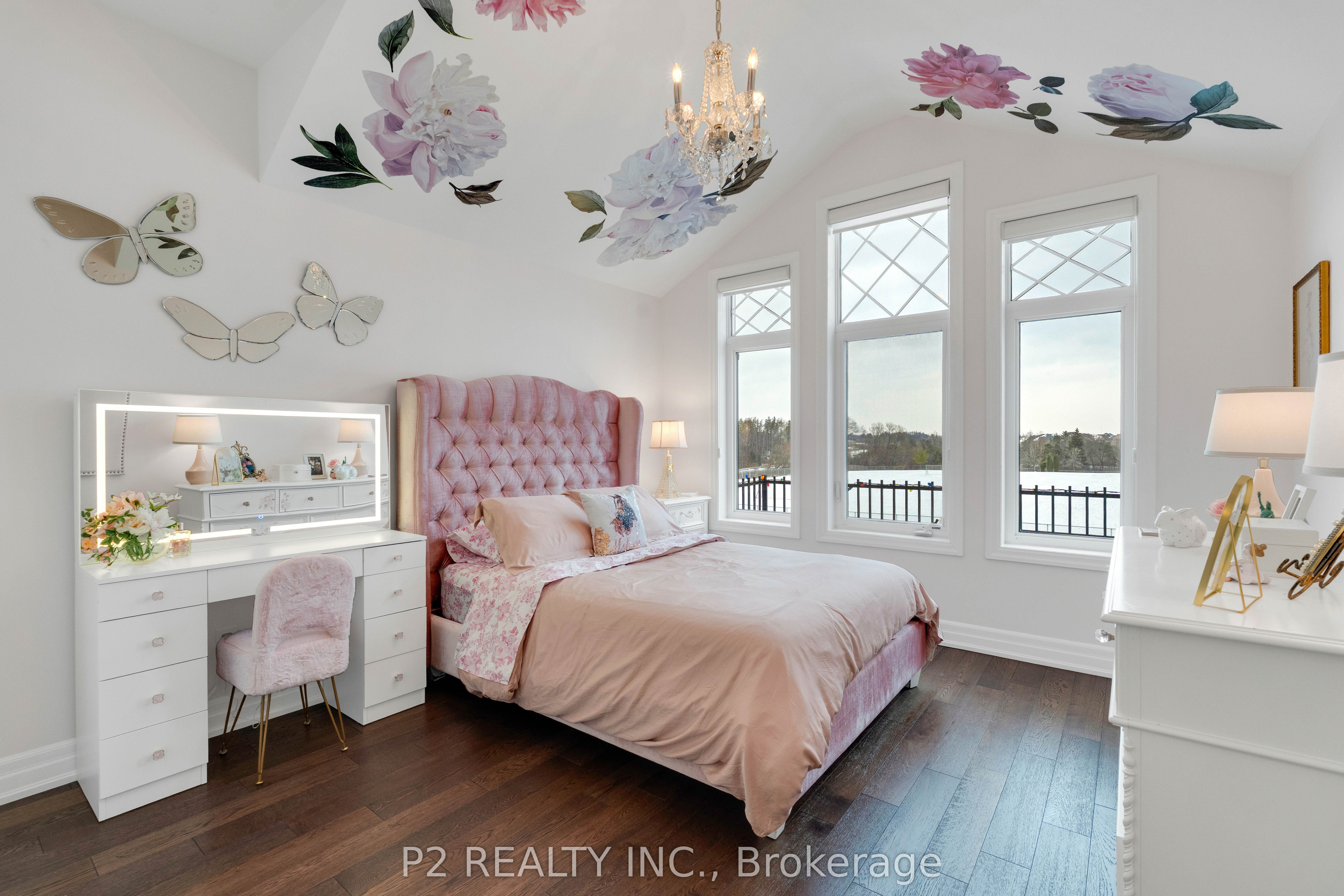 10 King Boulevard Property Photo 33