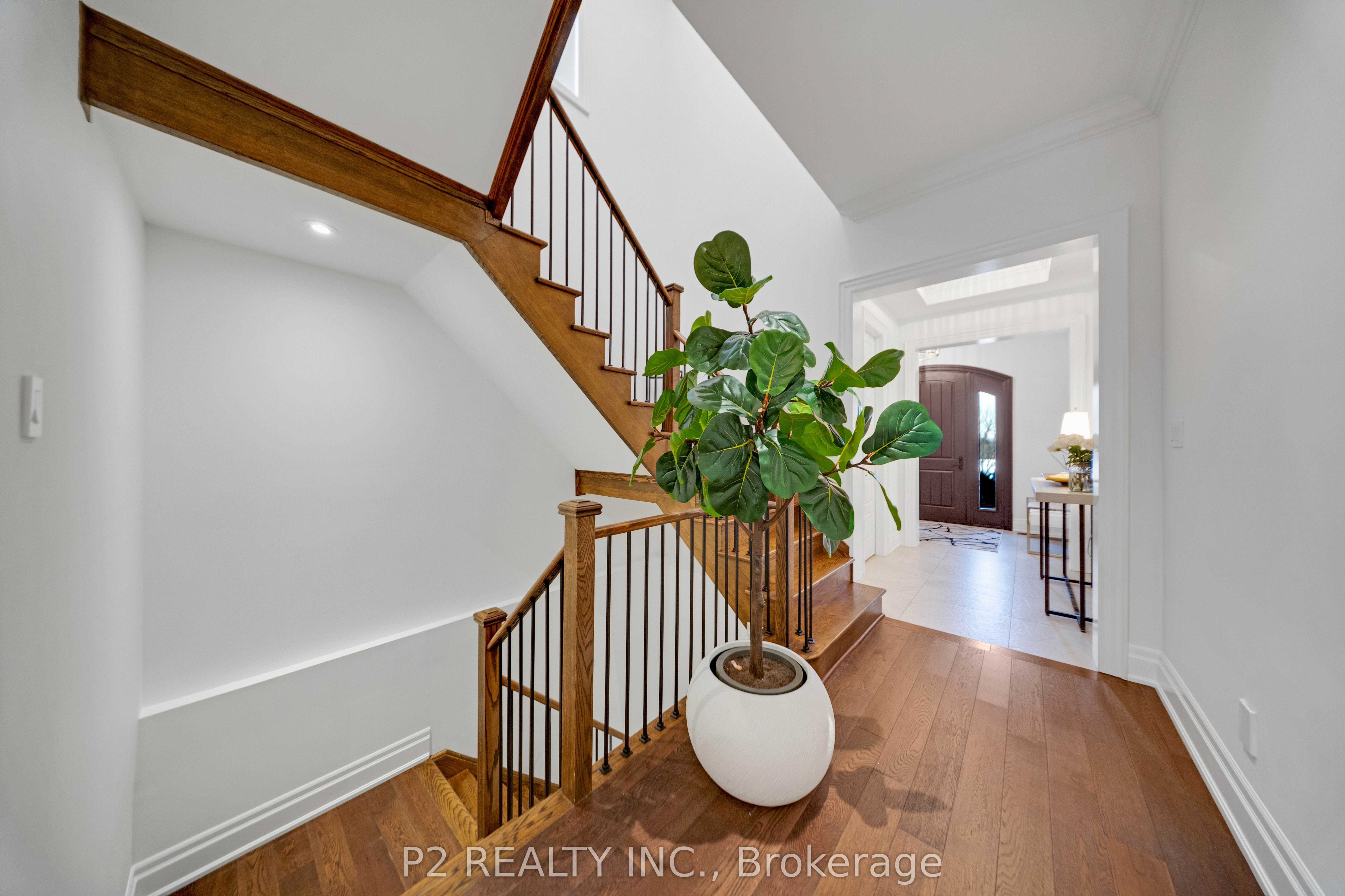 10 King Boulevard Property Photo 35