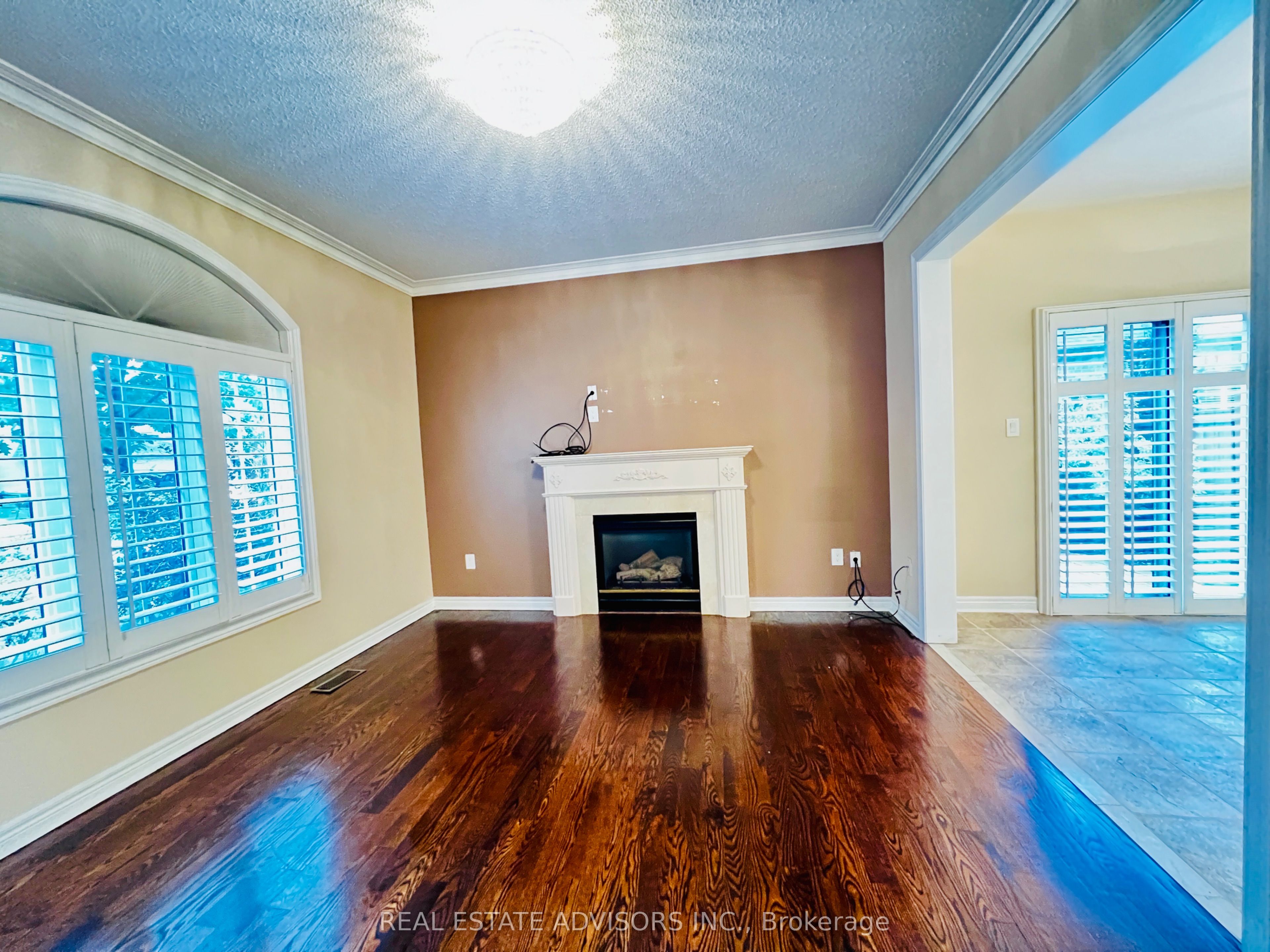 2 Adam Ernst Court Property Photo 6