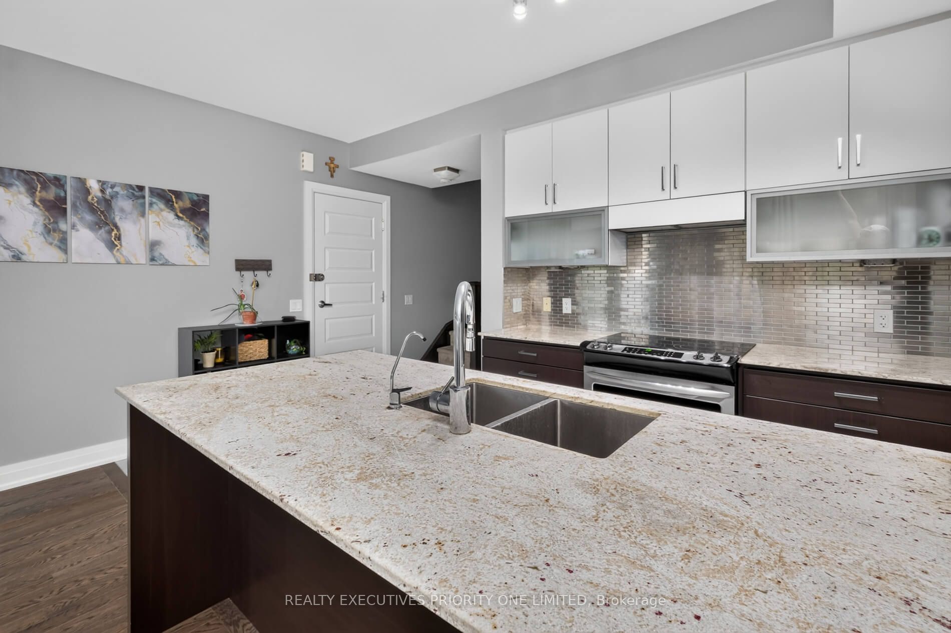 8161 Kipling Avenue 59 Property Photo 16