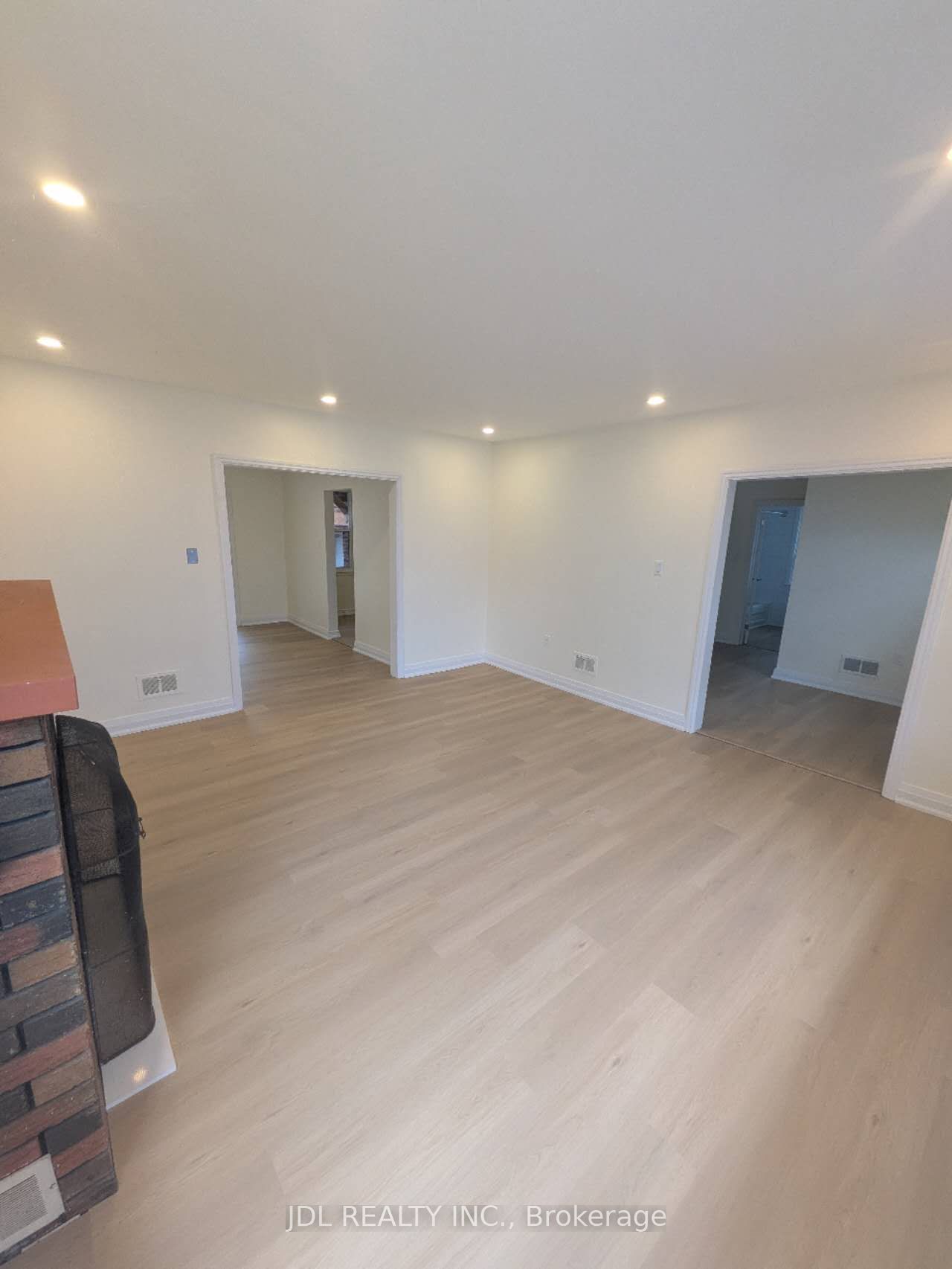 7900 Yonge Street Property Photo 6