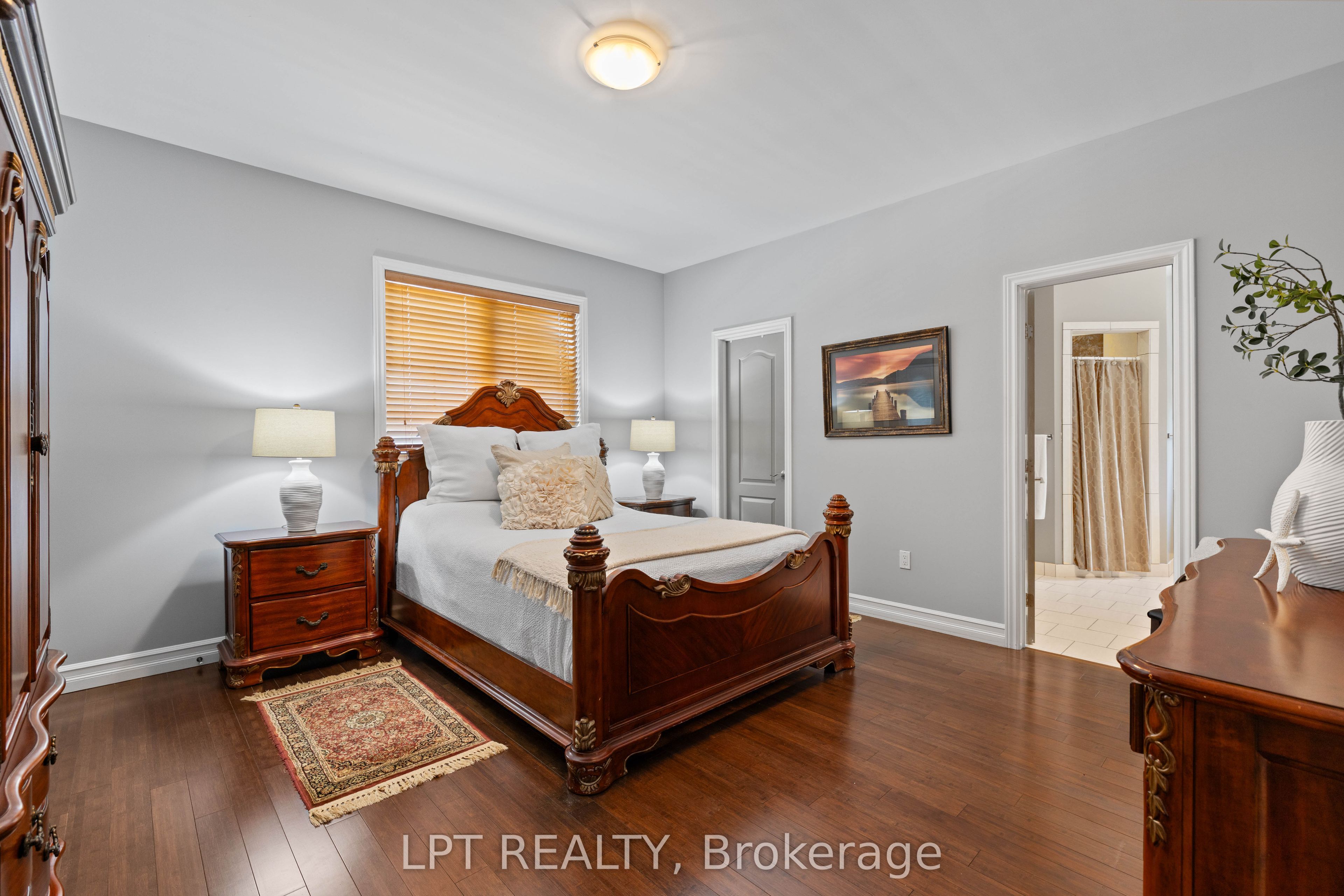 173 Lake Drive E Property Photo 24