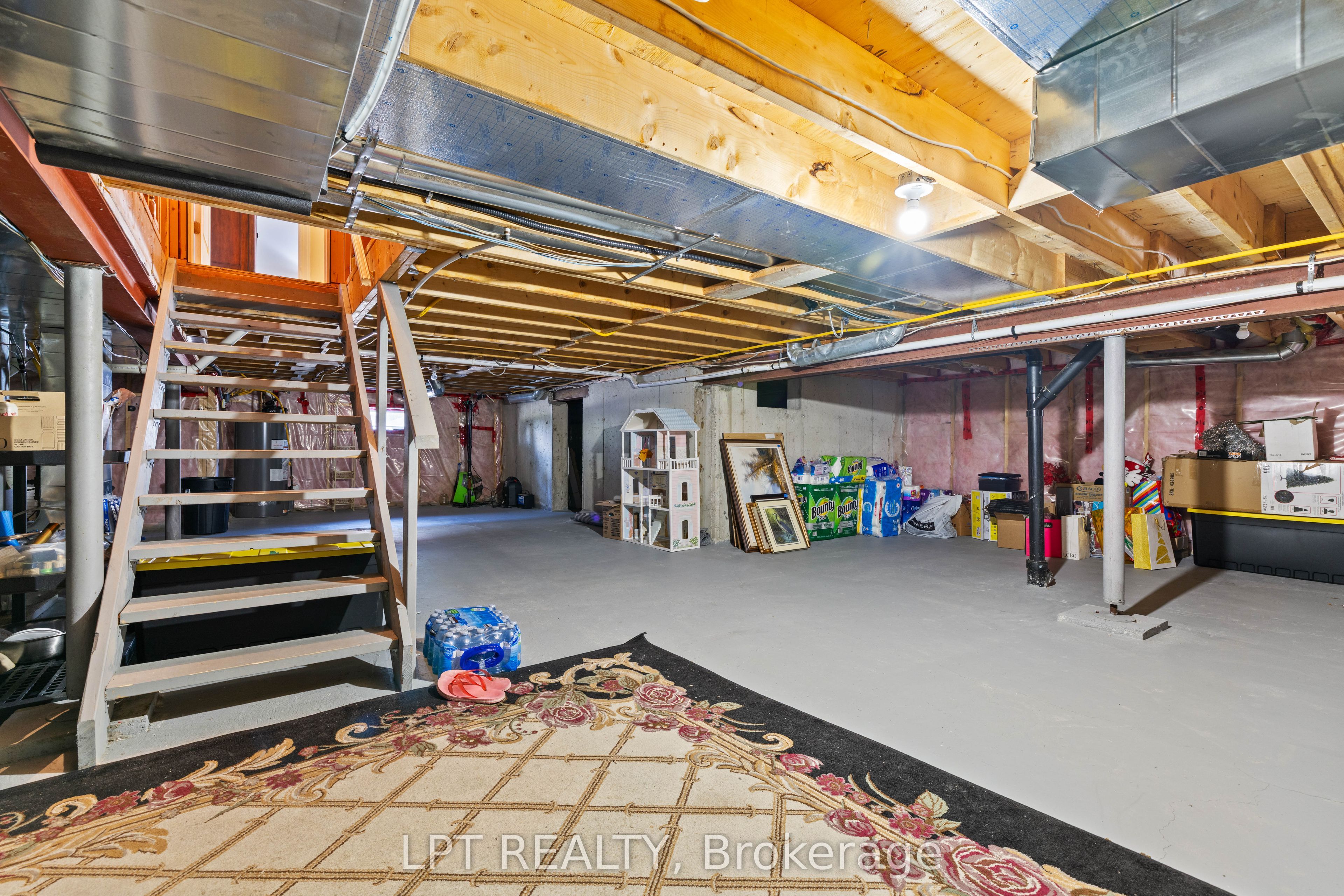 173 Lake Drive E Property Photo 35