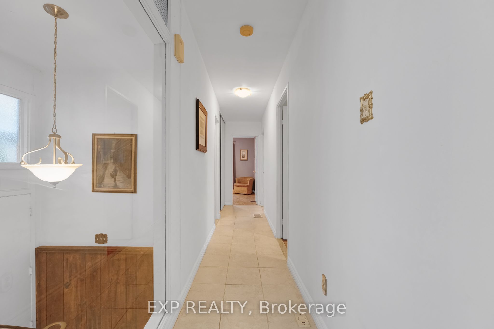 639 Irwin Crescent Property Photo 16