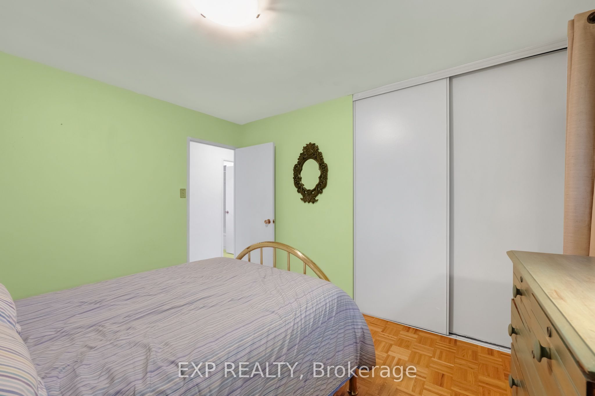 639 Irwin Crescent Property Photo 26