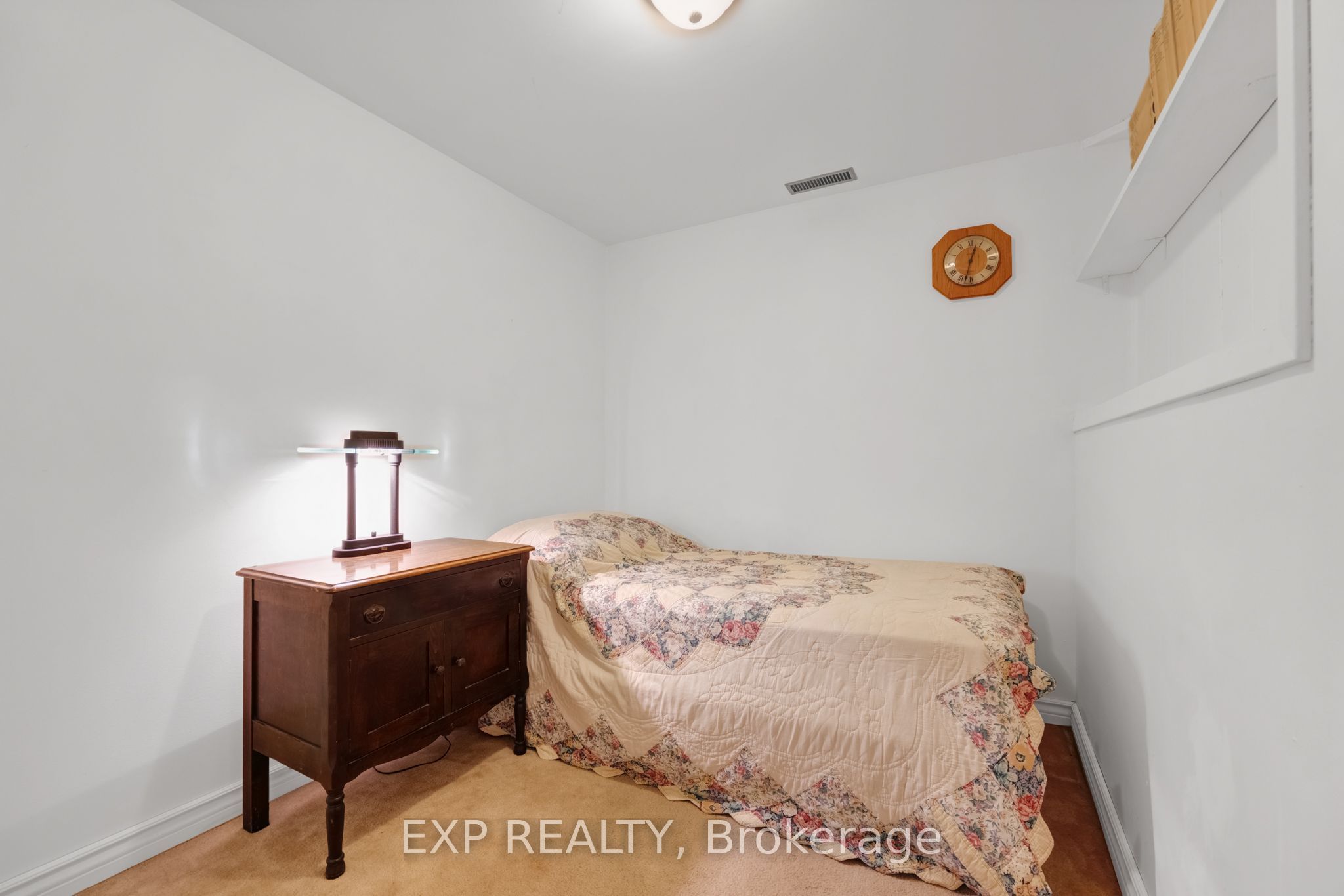 639 Irwin Crescent Property Photo 31