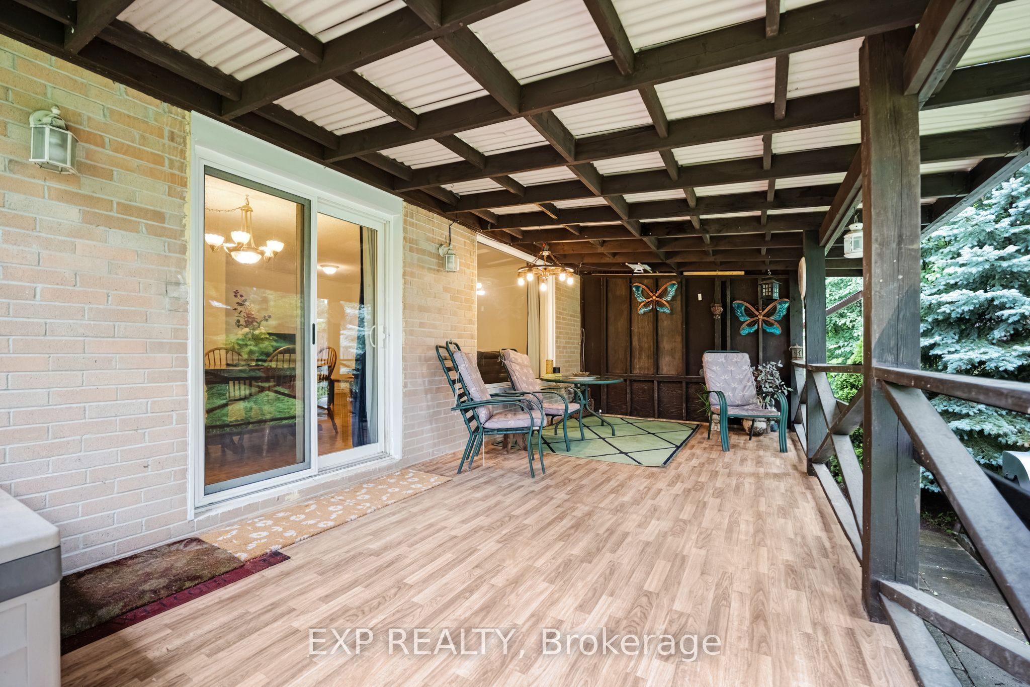 639 Irwin Crescent Property Photo 35