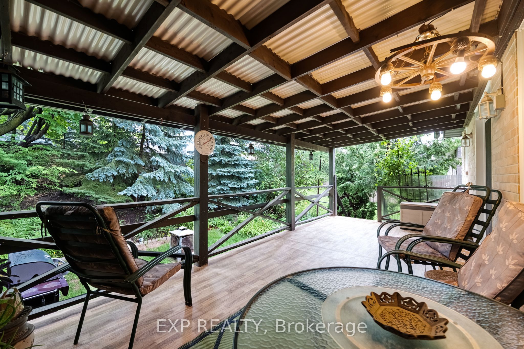 639 Irwin Crescent Property Photo 38