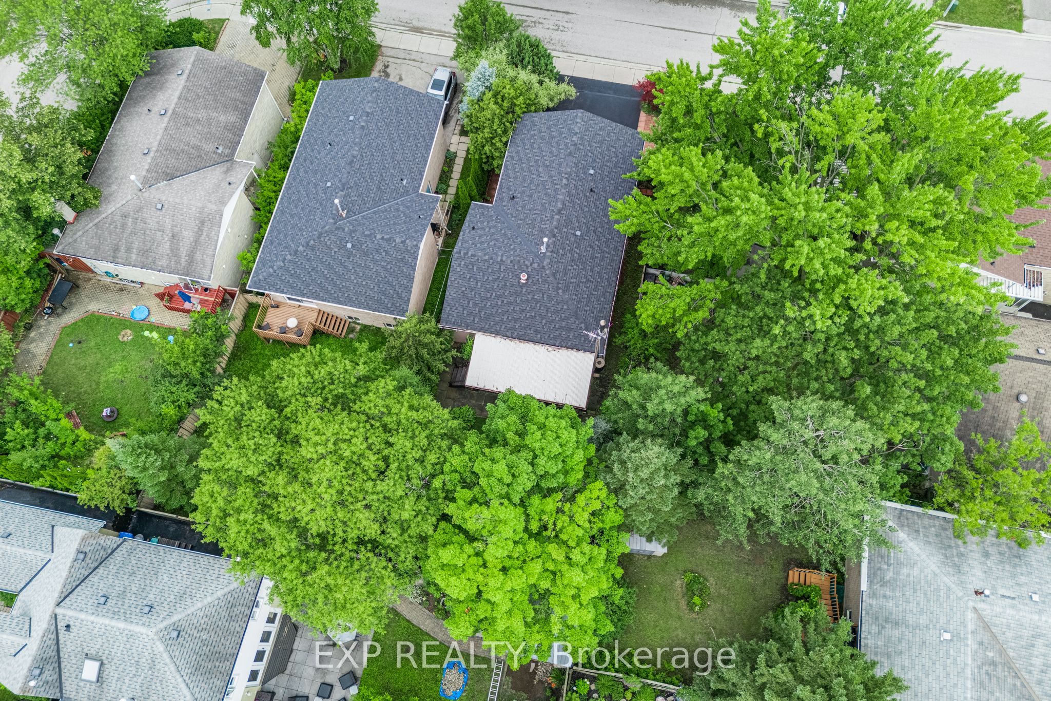 639 Irwin Crescent Property Photo 44