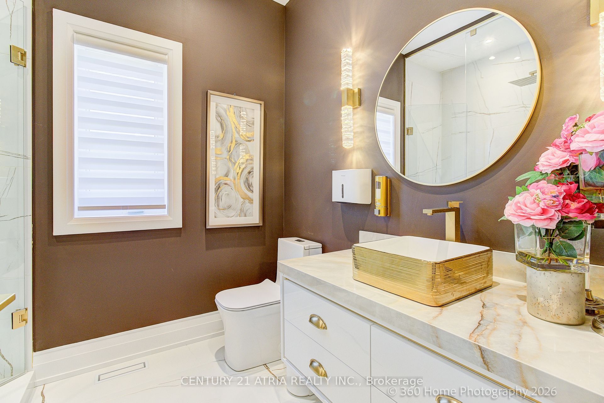 176 Laurentian Boulevard Property Photo 6
