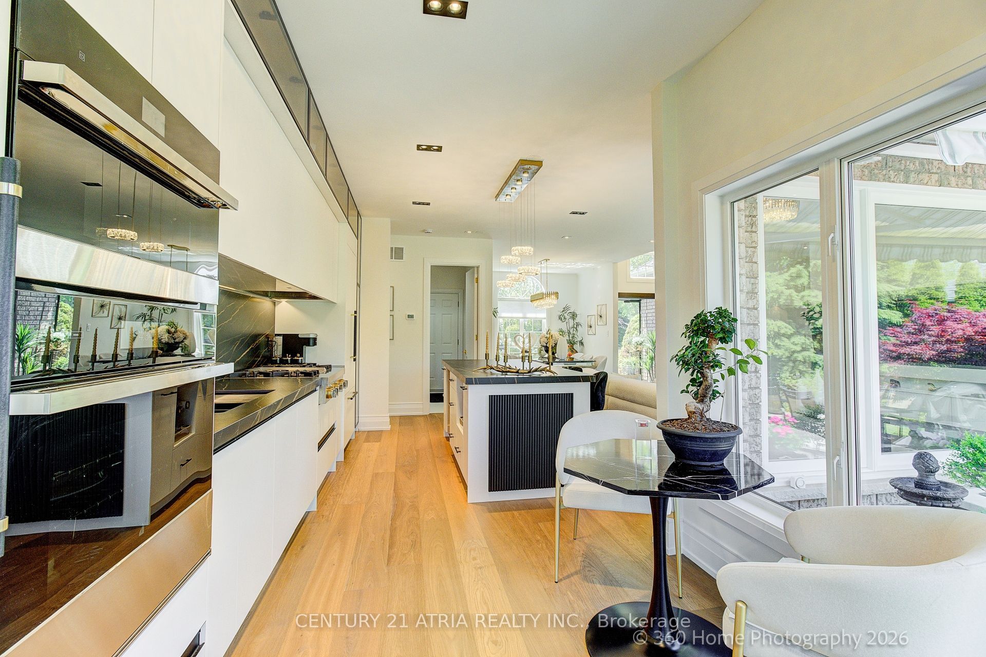 176 Laurentian Boulevard Property Photo 19