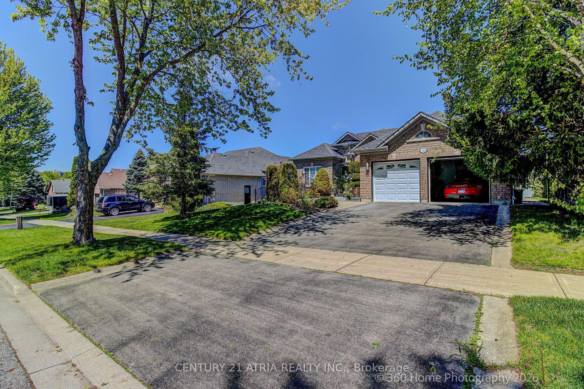 176 Laurentian Boulevard Property Photo 23