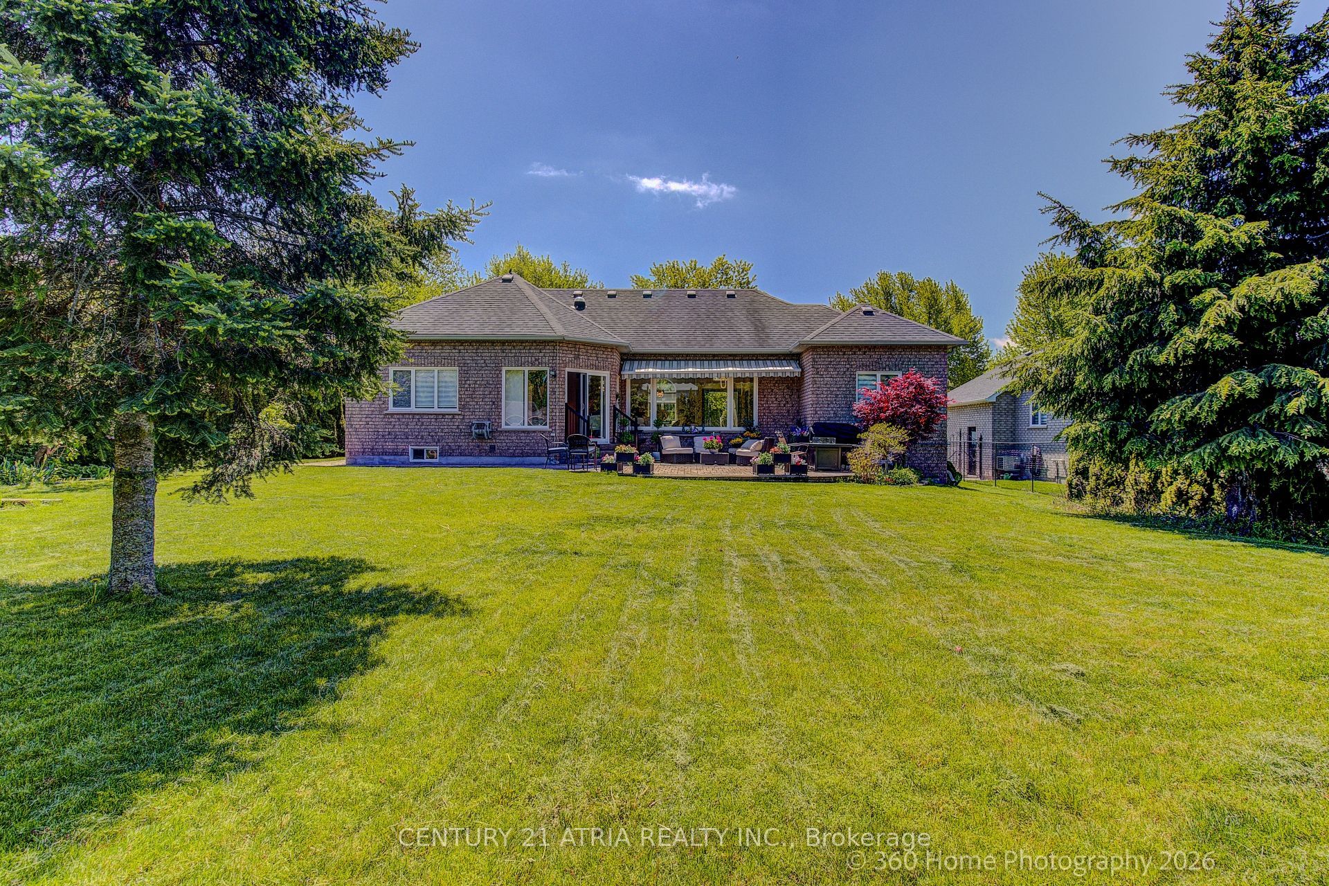 176 Laurentian Boulevard Property Photo 27