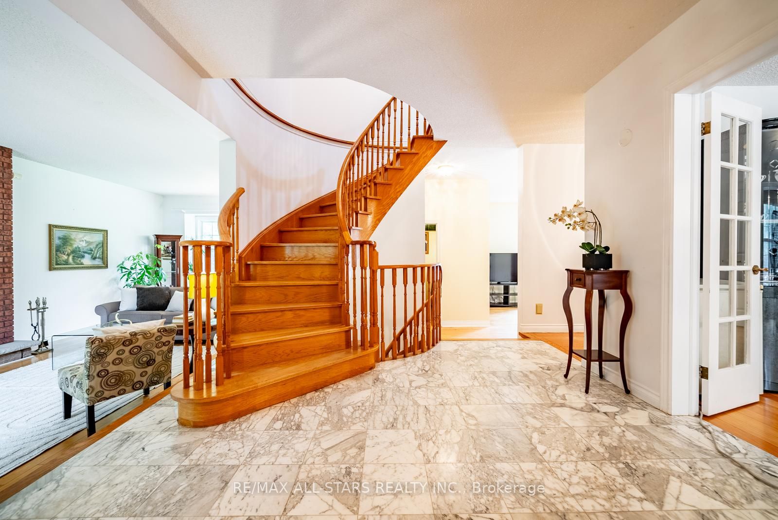 23 Forfardale Road Property Photo 11