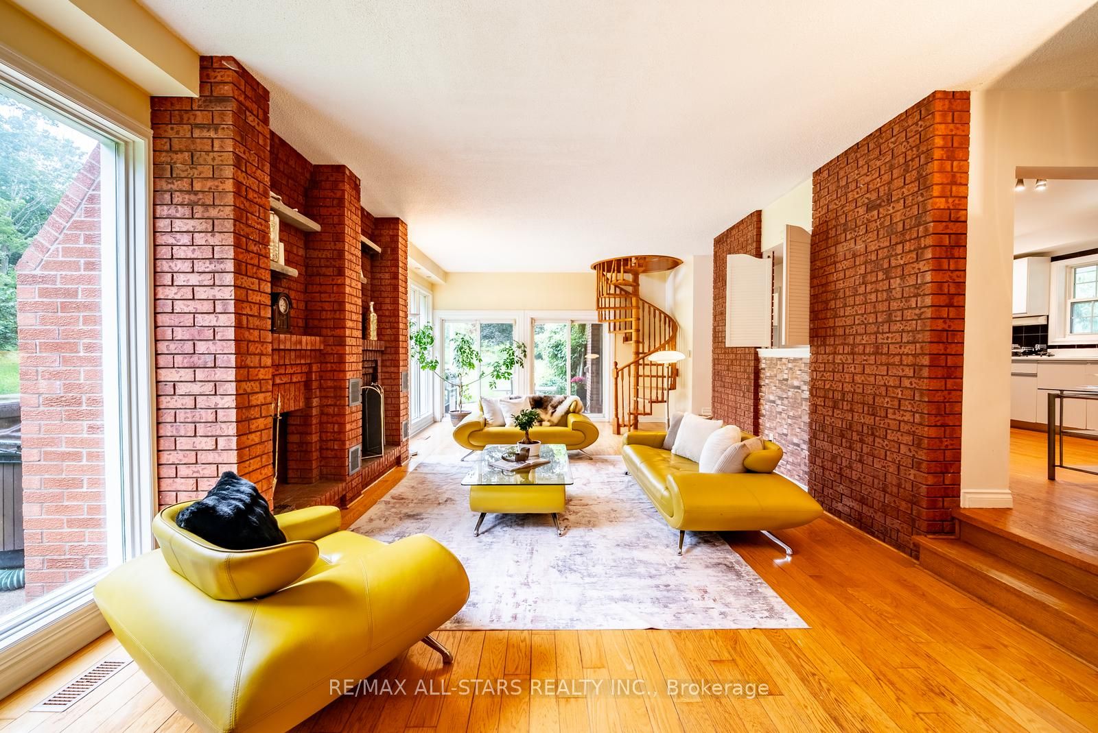 23 Forfardale Road Property Photo 13