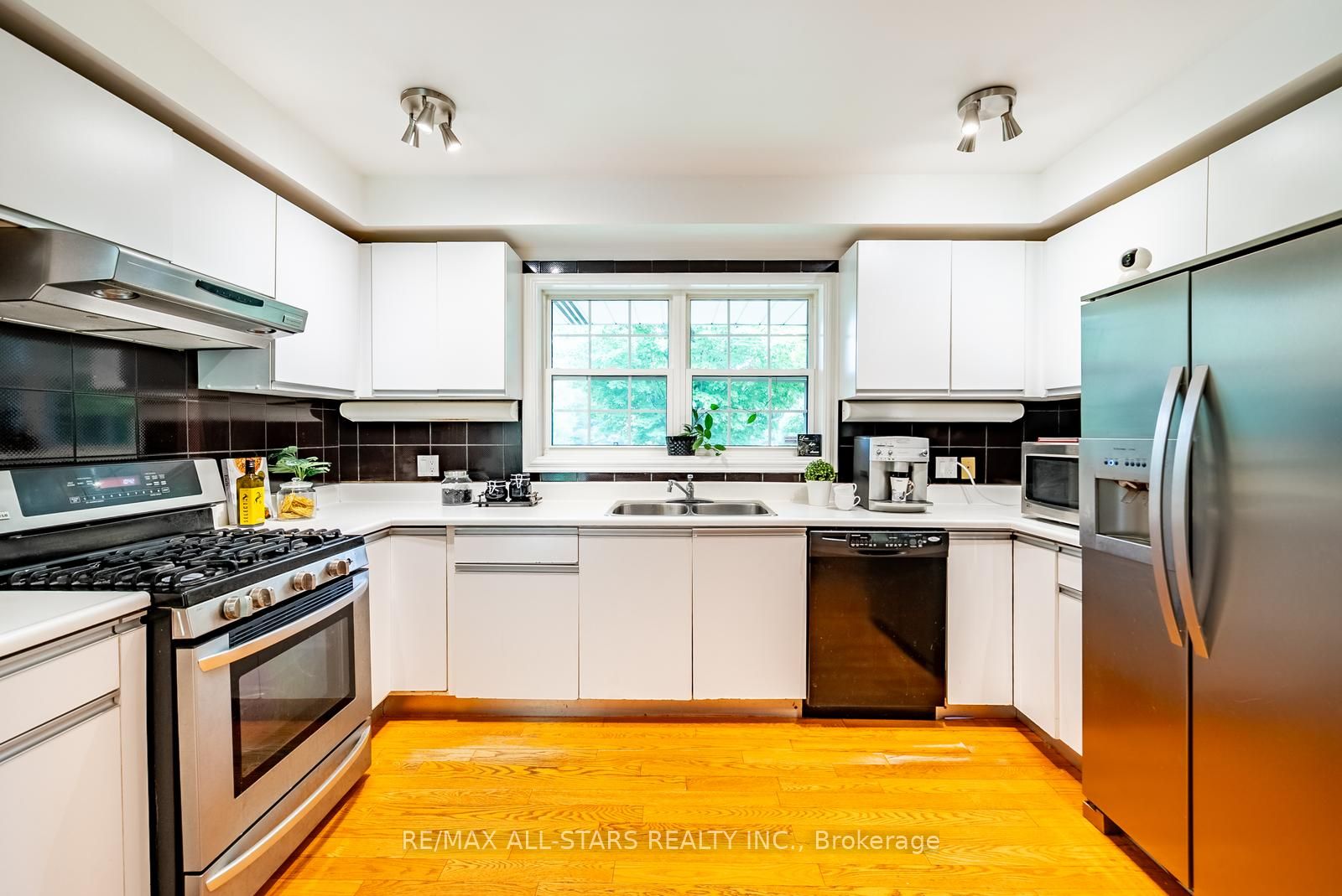 23 Forfardale Road Property Photo 18