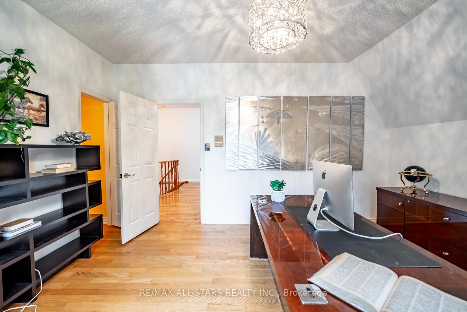 23 Forfardale Road Property Photo 28