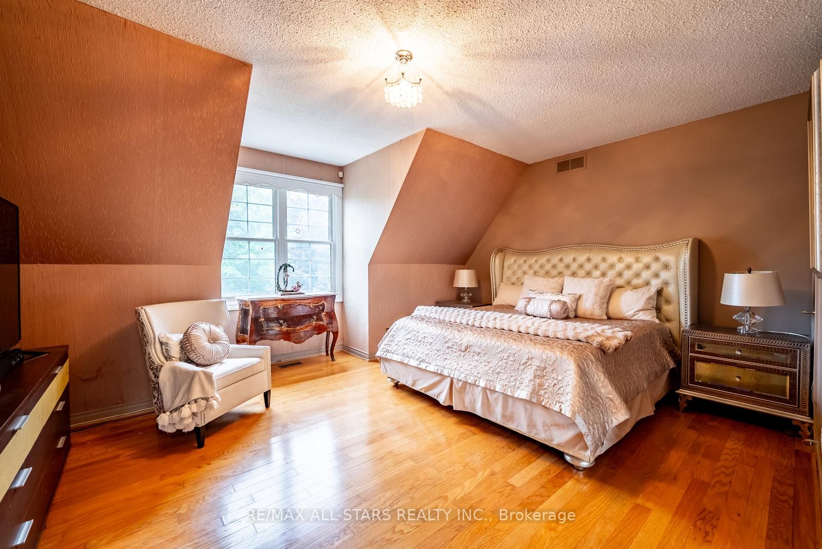 23 Forfardale Road Property Photo 32