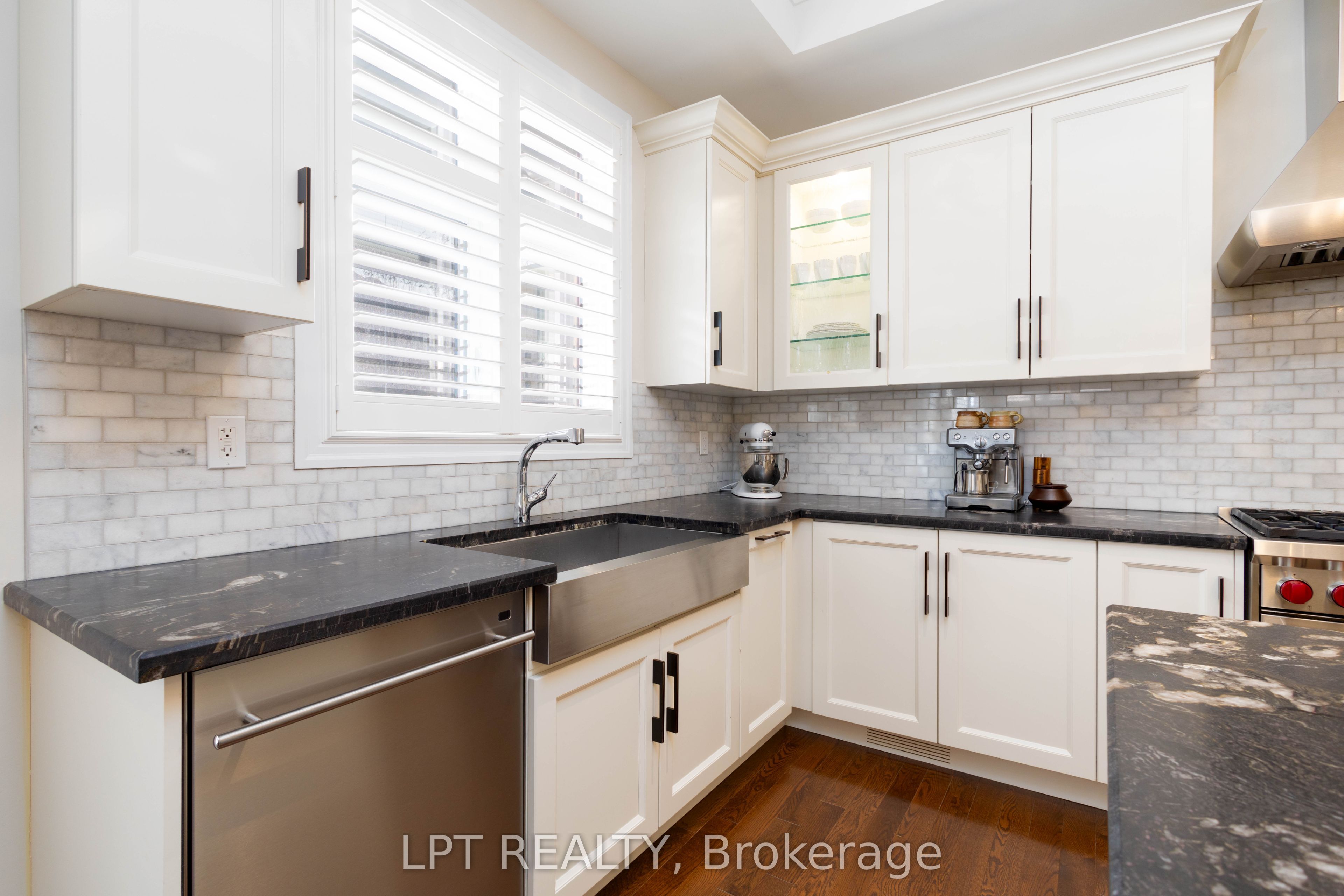 113 Burns Boulevard Property Photo 12