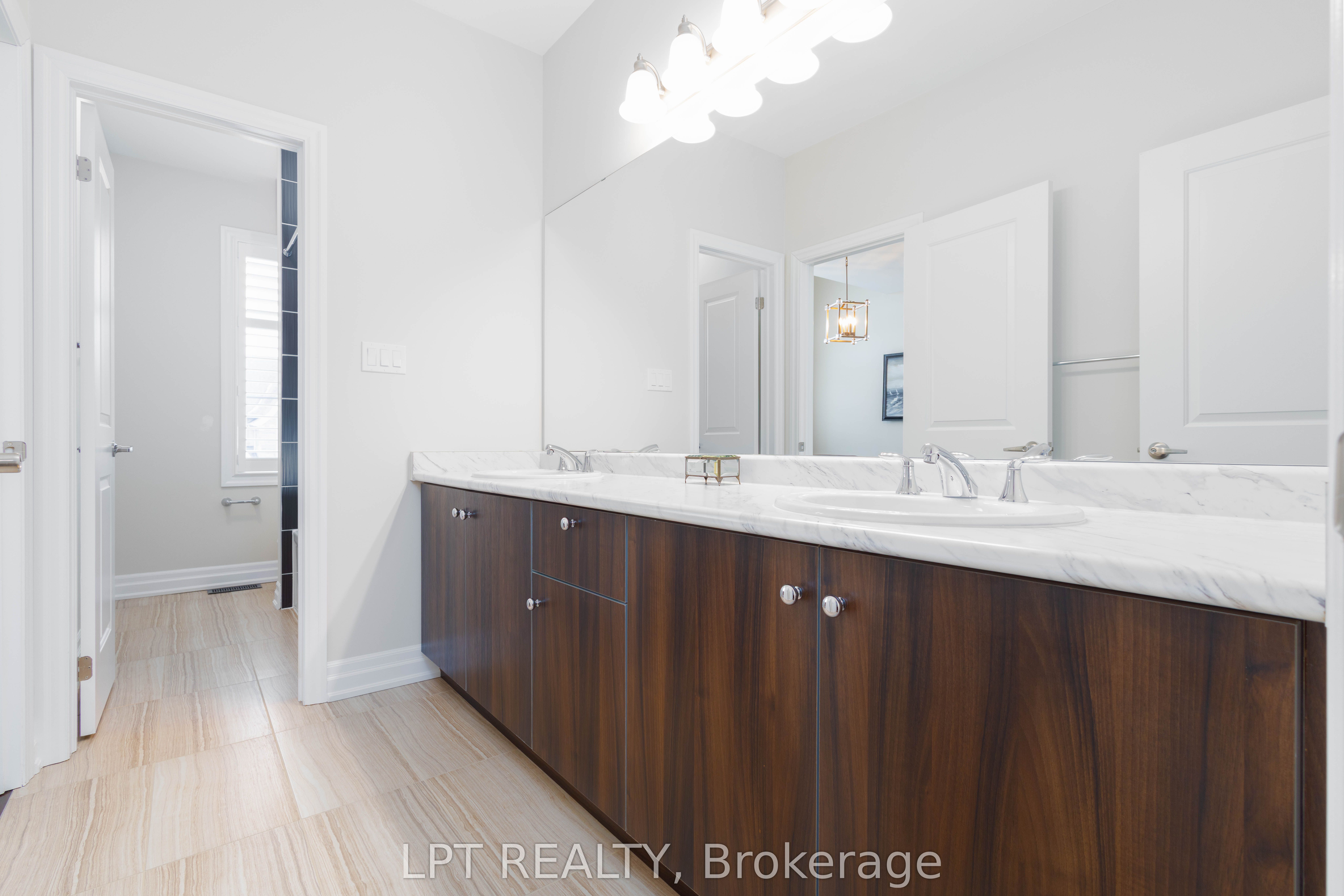 113 Burns Boulevard Property Photo 24
