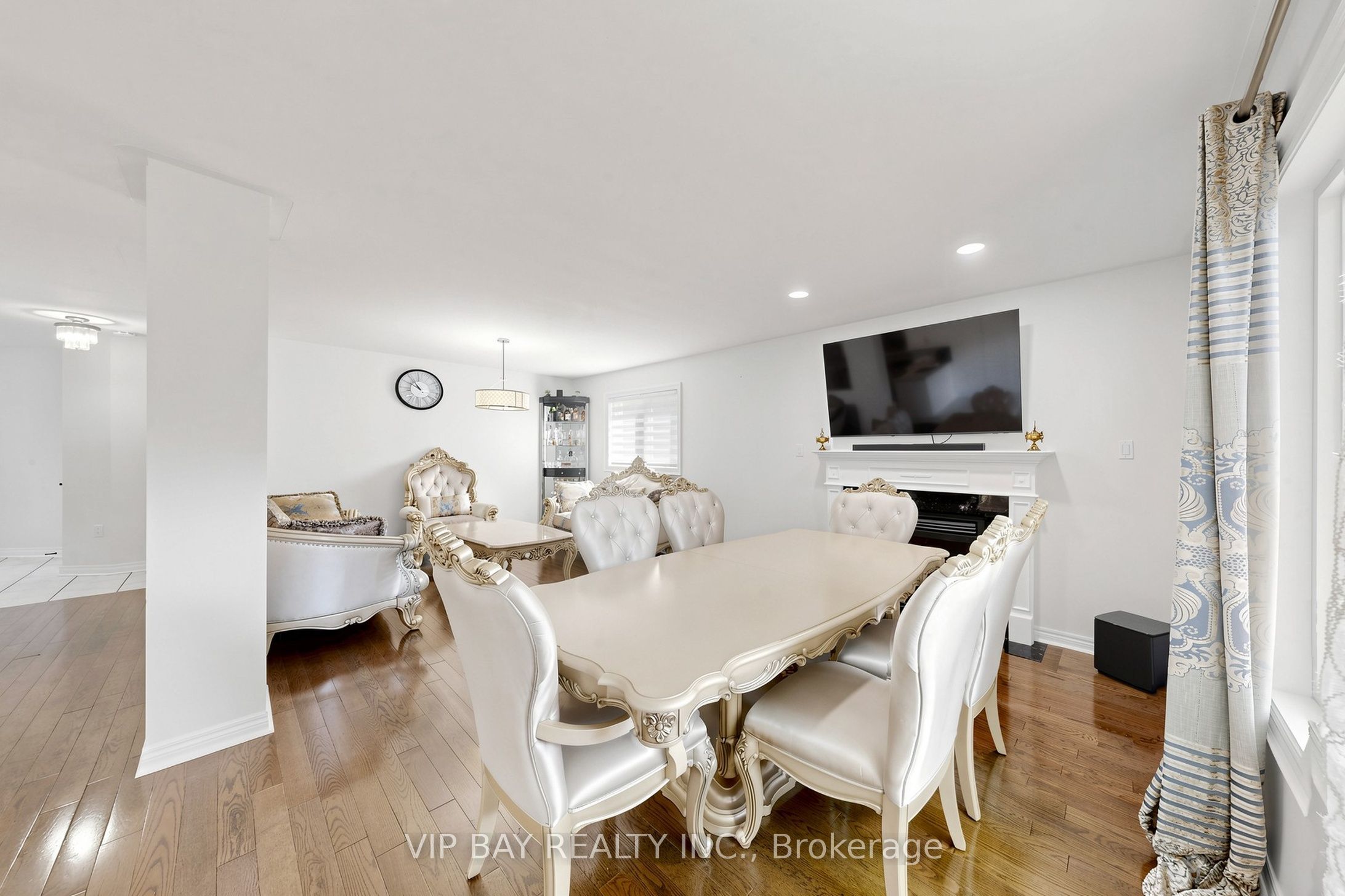 77 Amberview Drive Property Photo 7