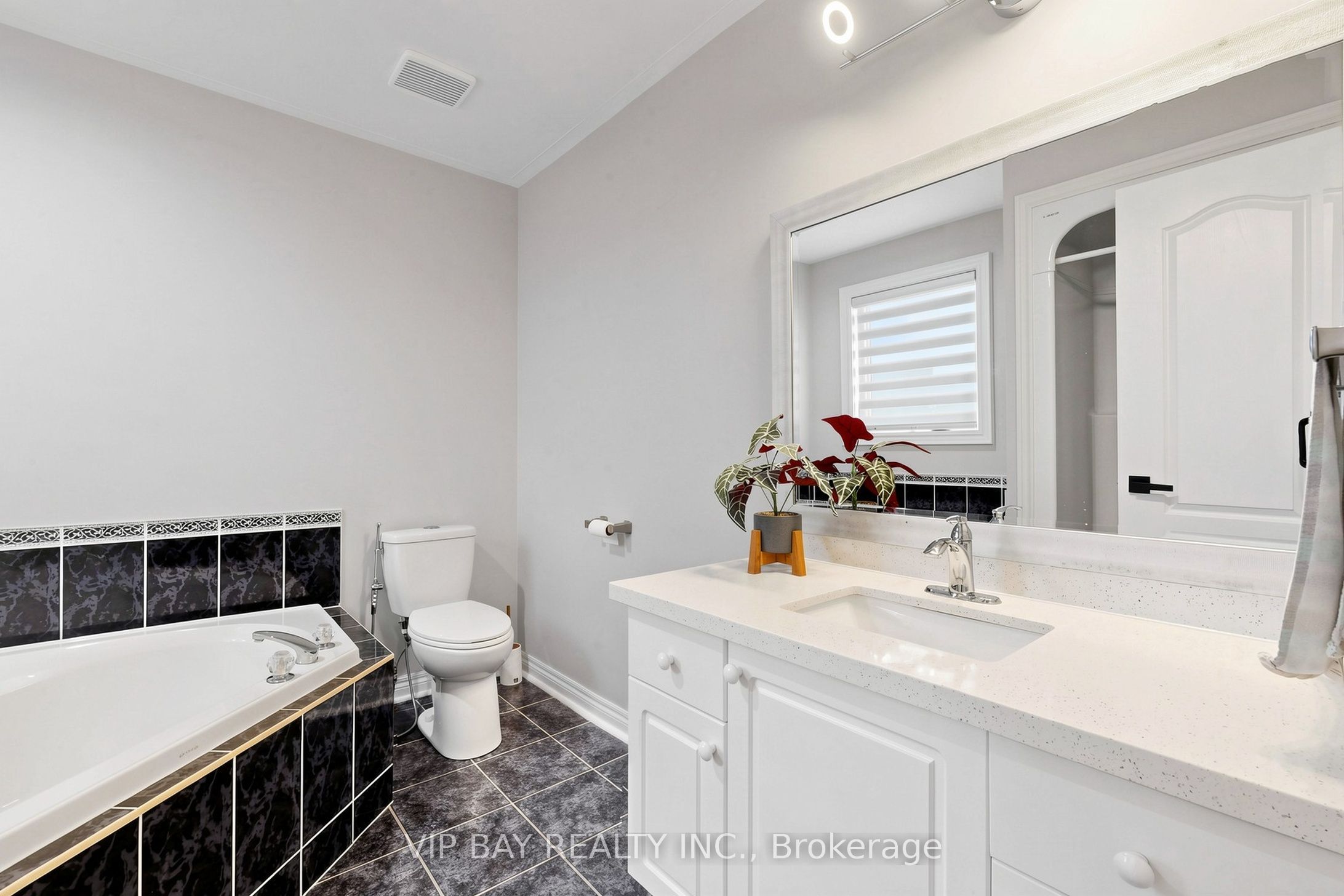 77 Amberview Drive Property Photo 23
